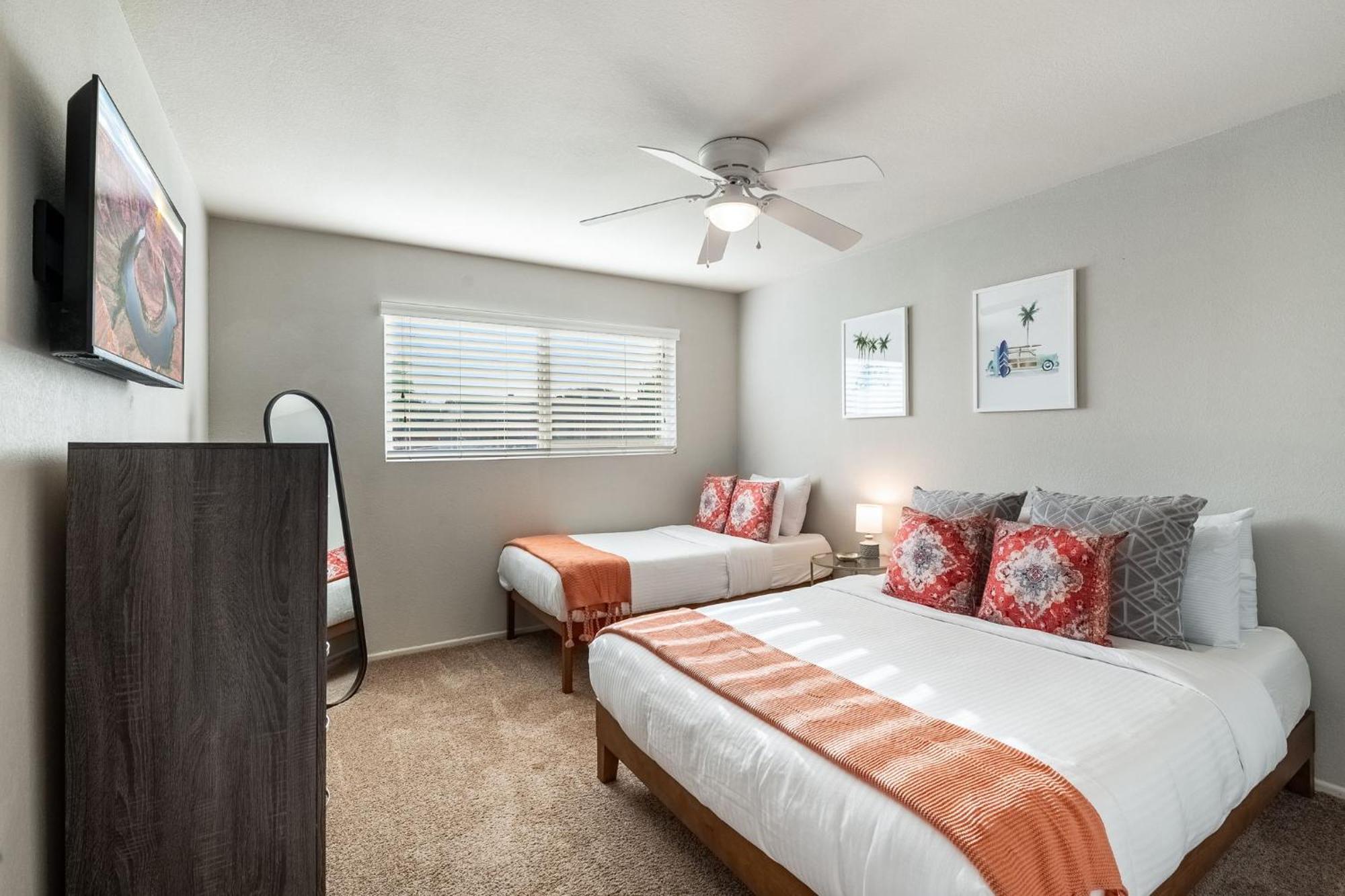 Luxe Getaway W Heated Pool & Firepit Holiday home Scottsdale