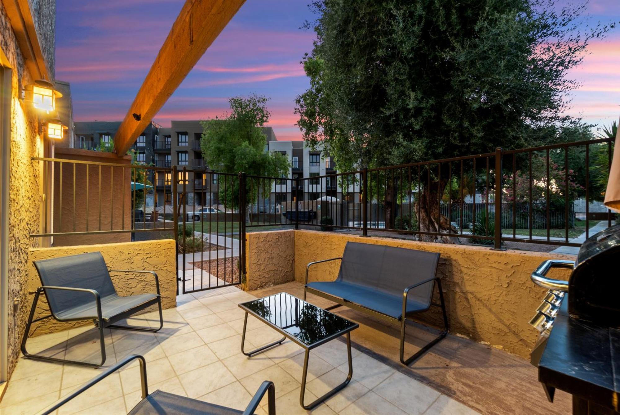 Townhome With Pool, Walk To Old Town Scottsdale