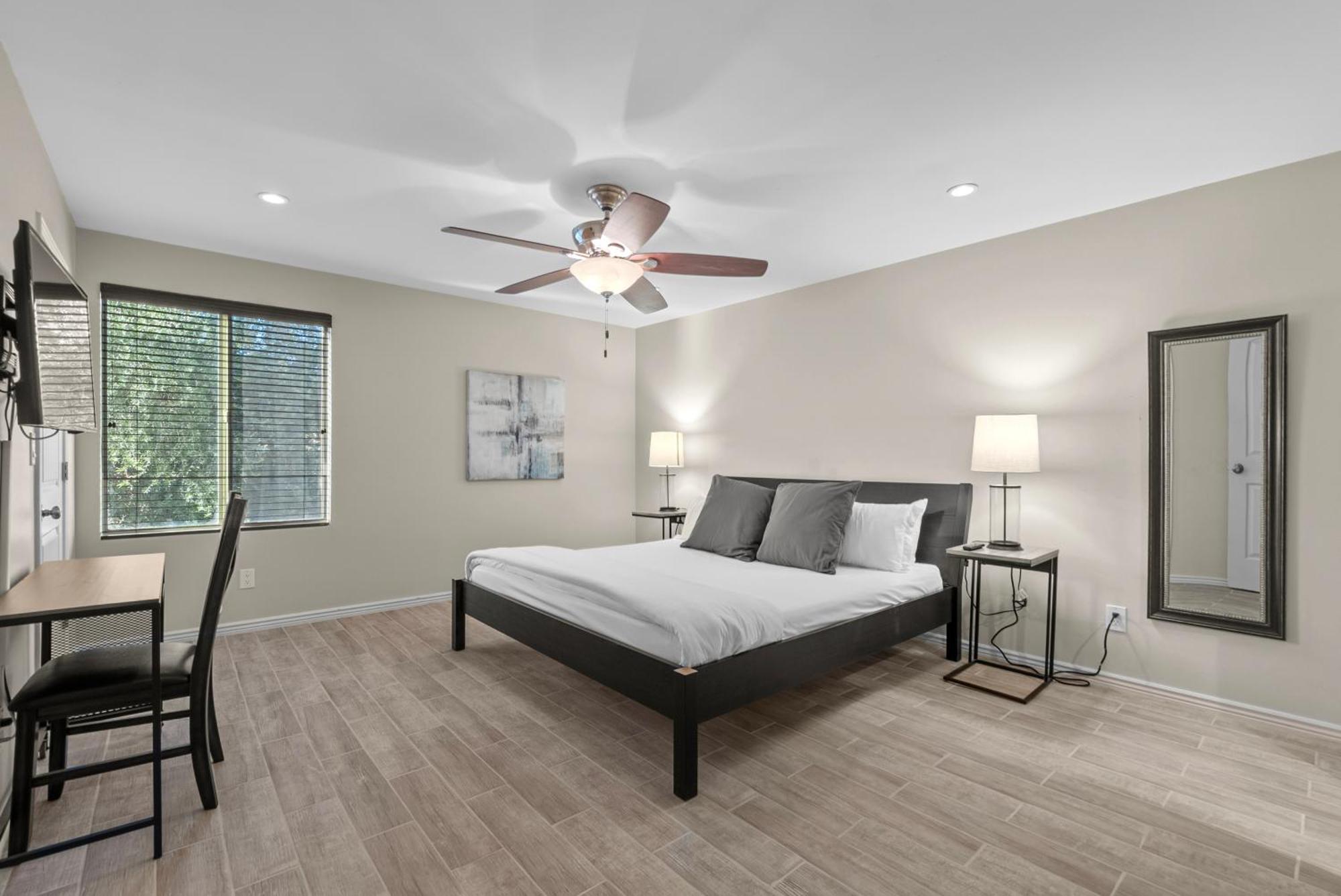 Townhome With Pool, Walk To Old Town Scottsdale
