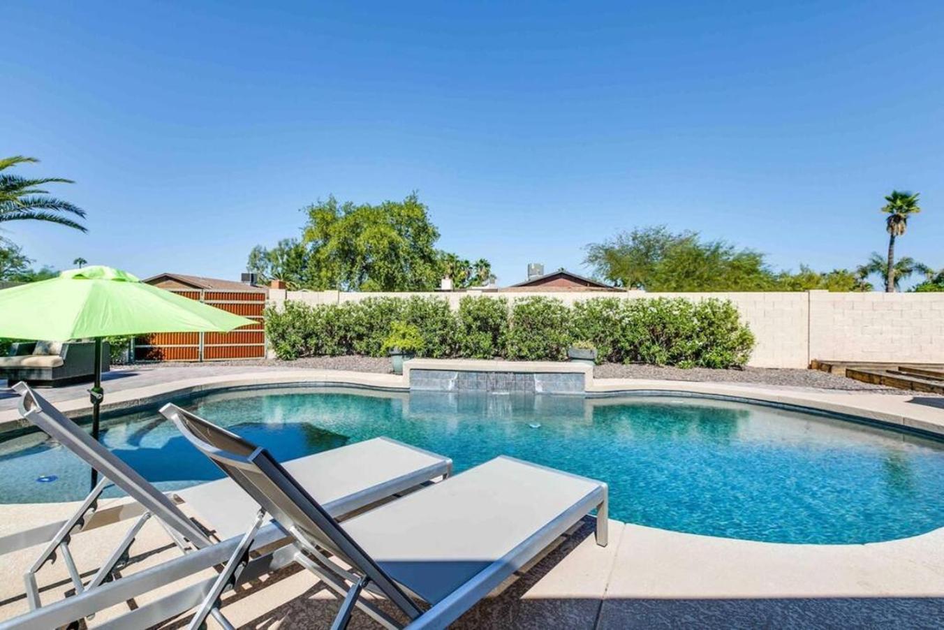 Spacious Backyard W Free Heated Pool, Tv And Bbq Scottsdale