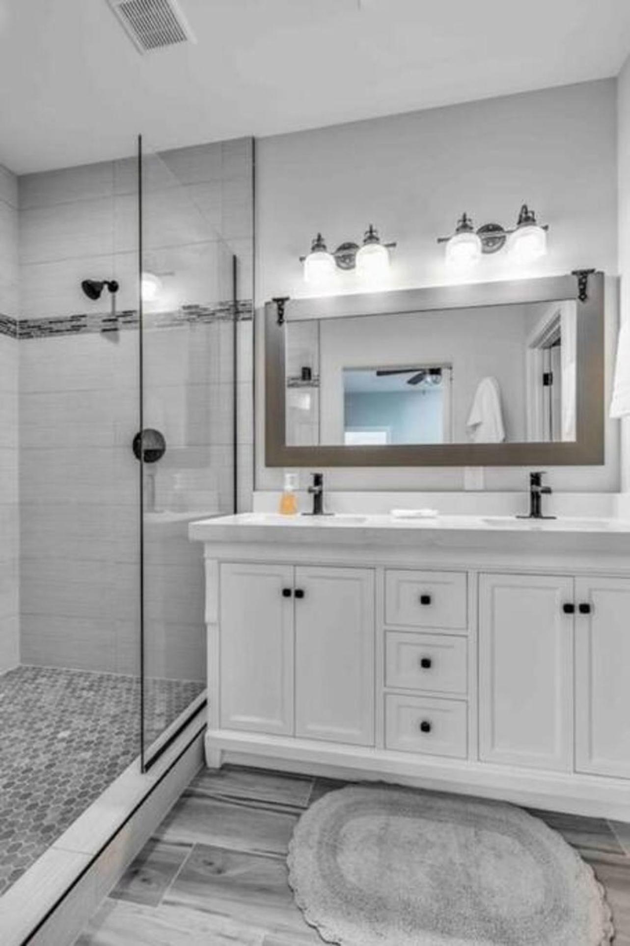 Luxurious Old Town Remodel W Heated Pool