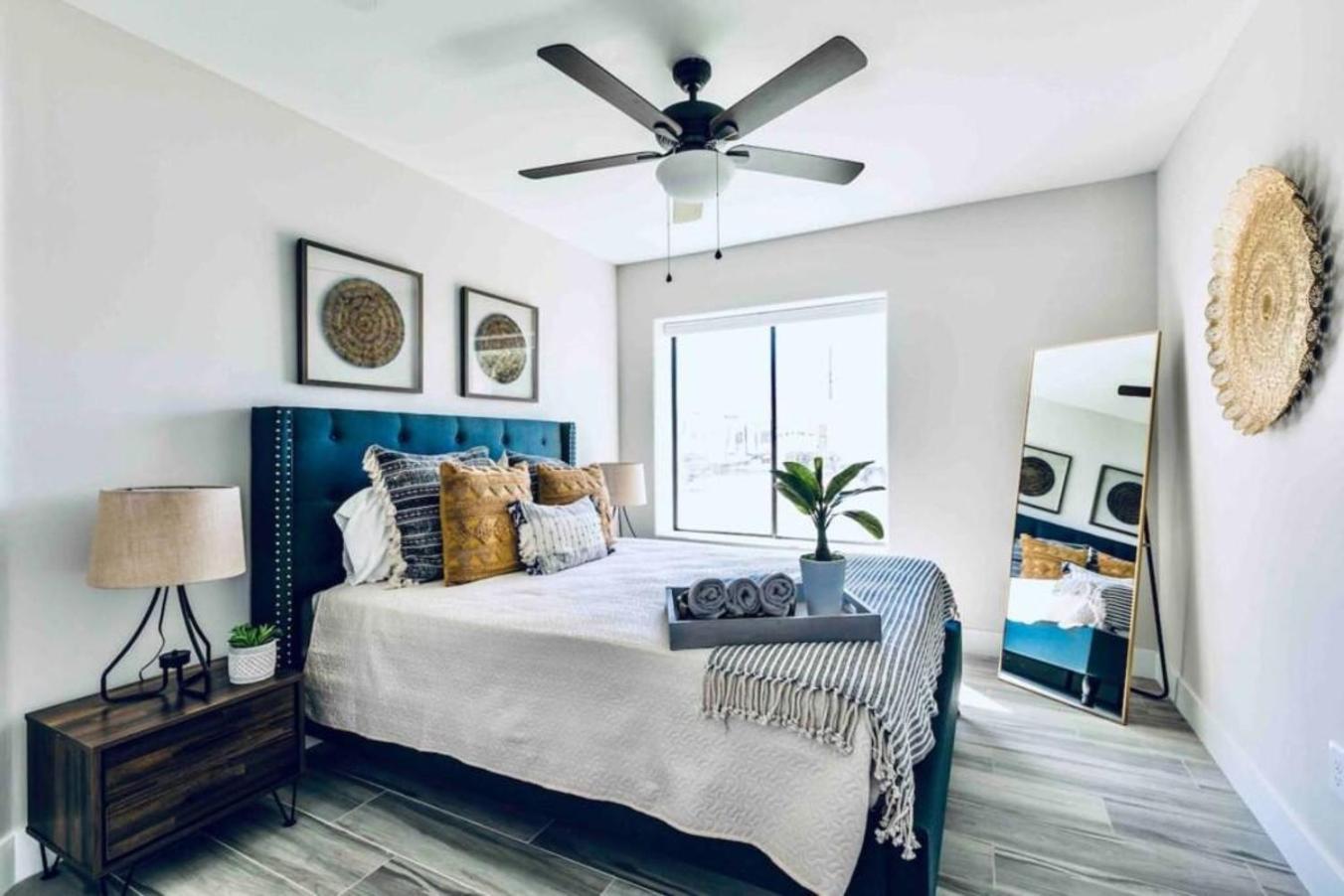 Holiday home Luxurious Old Town Remodel W Heated Pool *