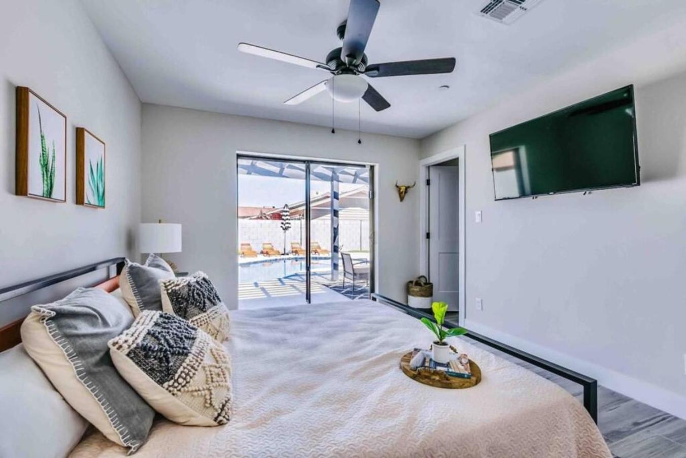 Luxurious Old Town Remodel W Heated Pool * Scottsdale