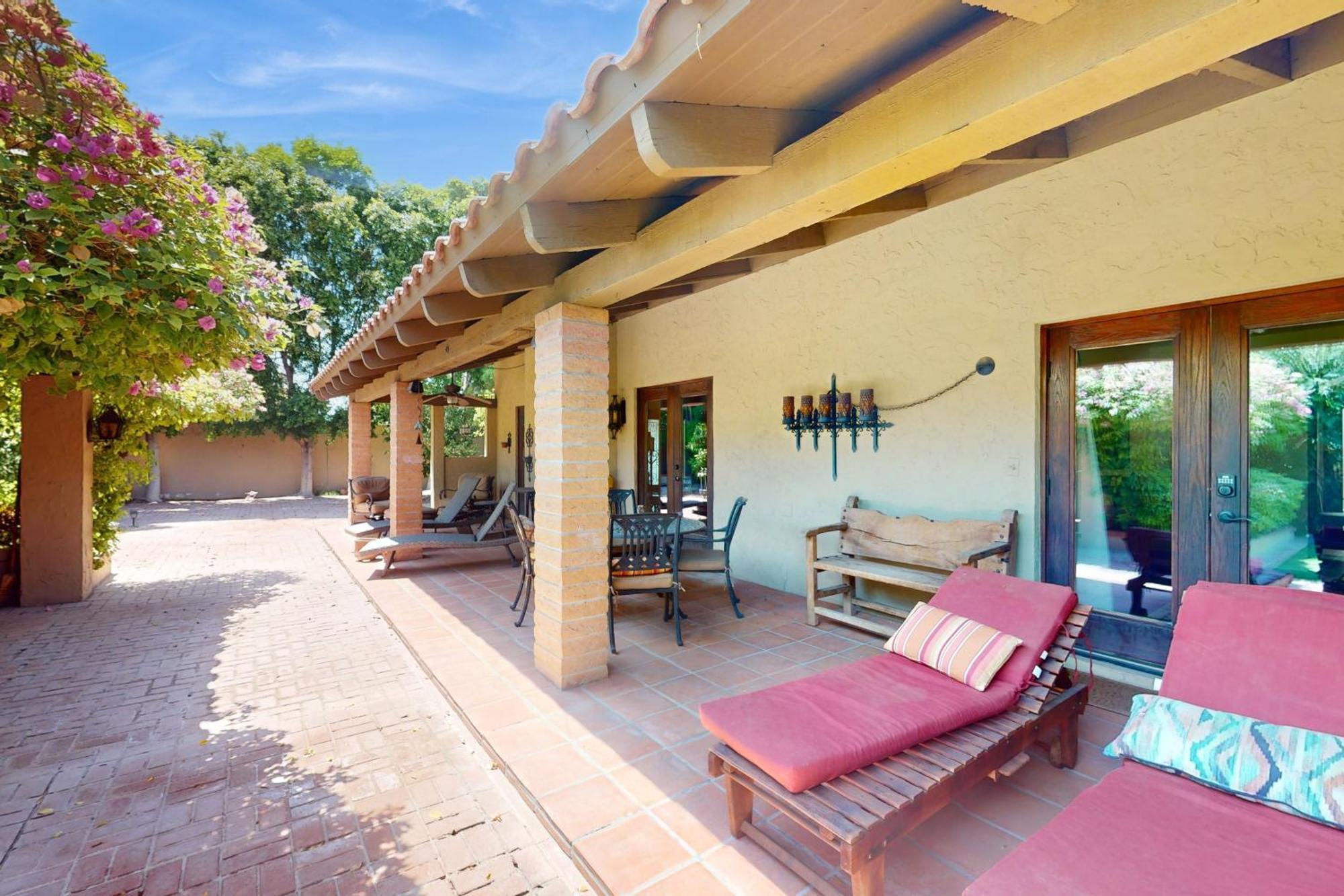 Old-world Charm * Scottsdale