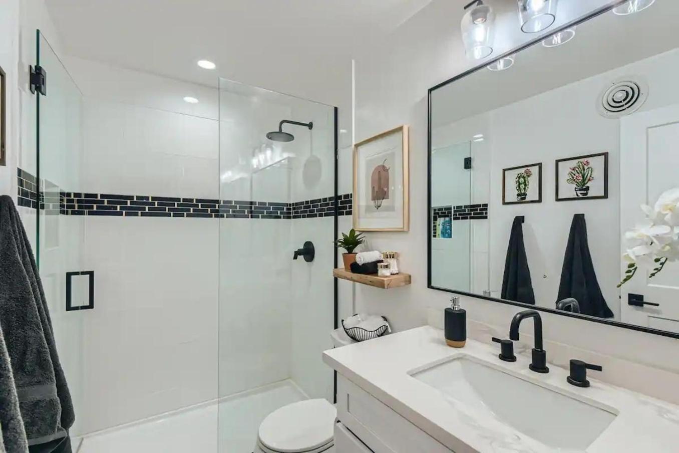 Luxury In Old Town Wpool Holiday home *