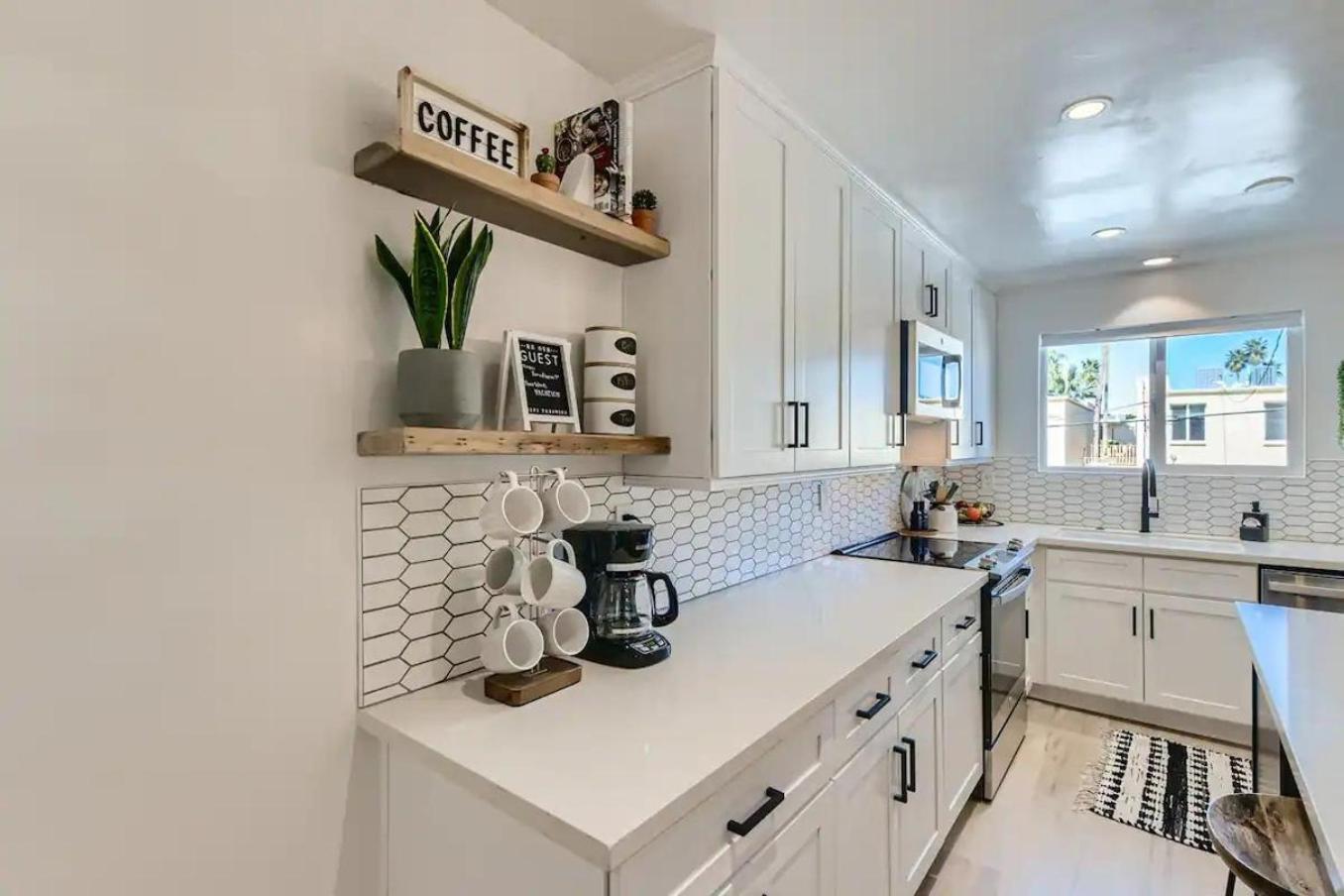 Luxury In Old Town Wpool Holiday home