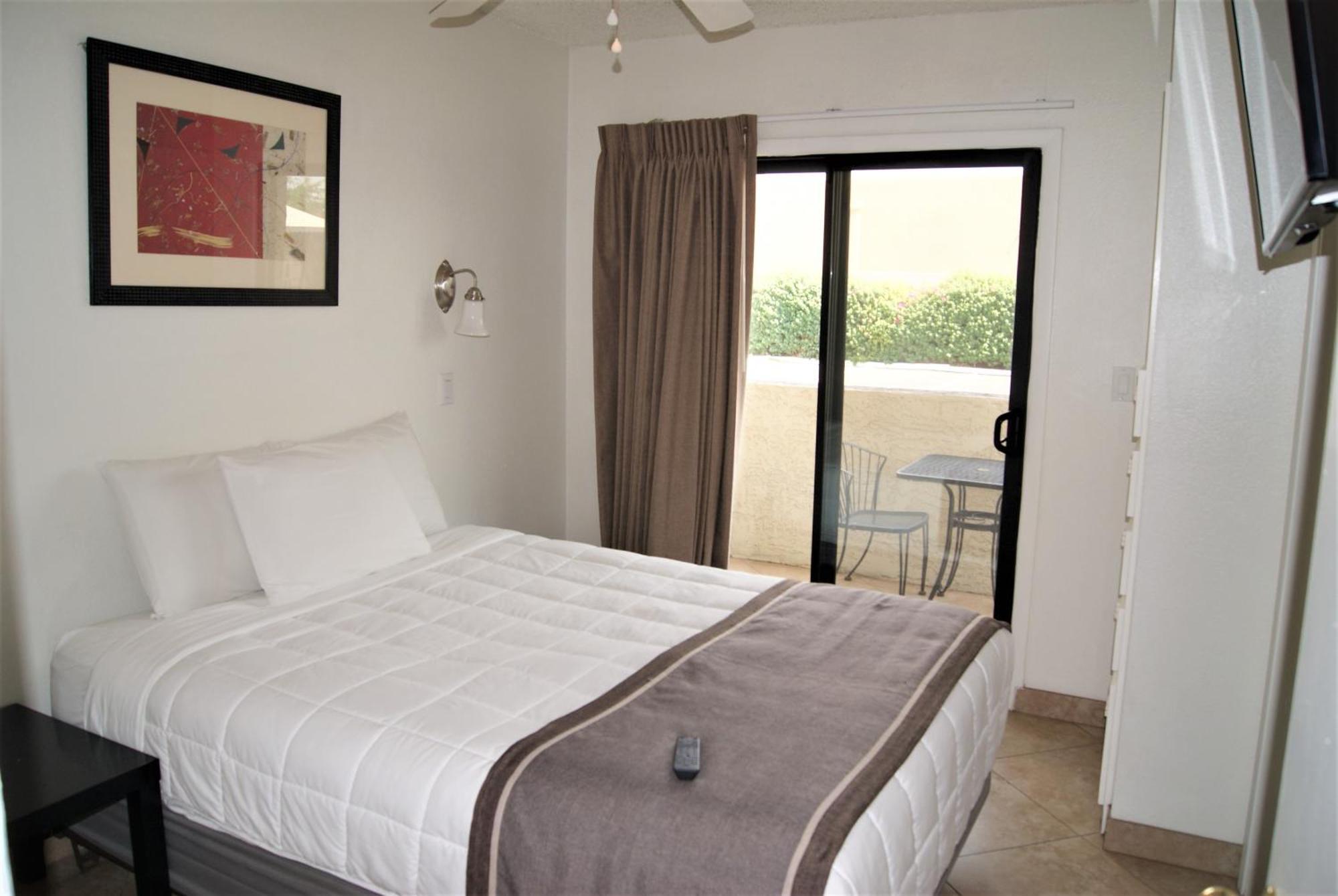 142 Fully Furnished 1br Suite-pet Friendly Apartment *