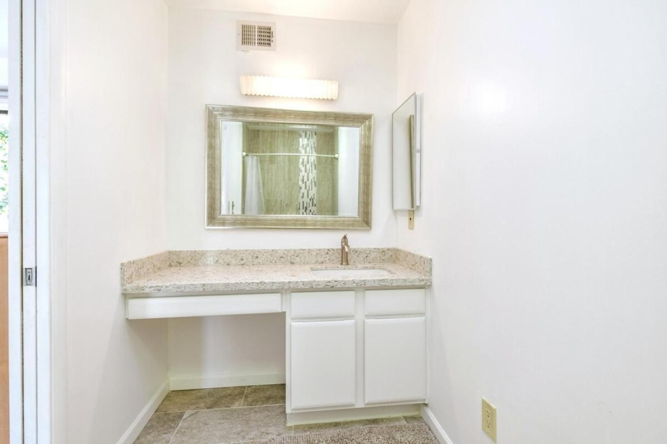 Guest Casita, New Pickleball, Tile Floor Scottsdale