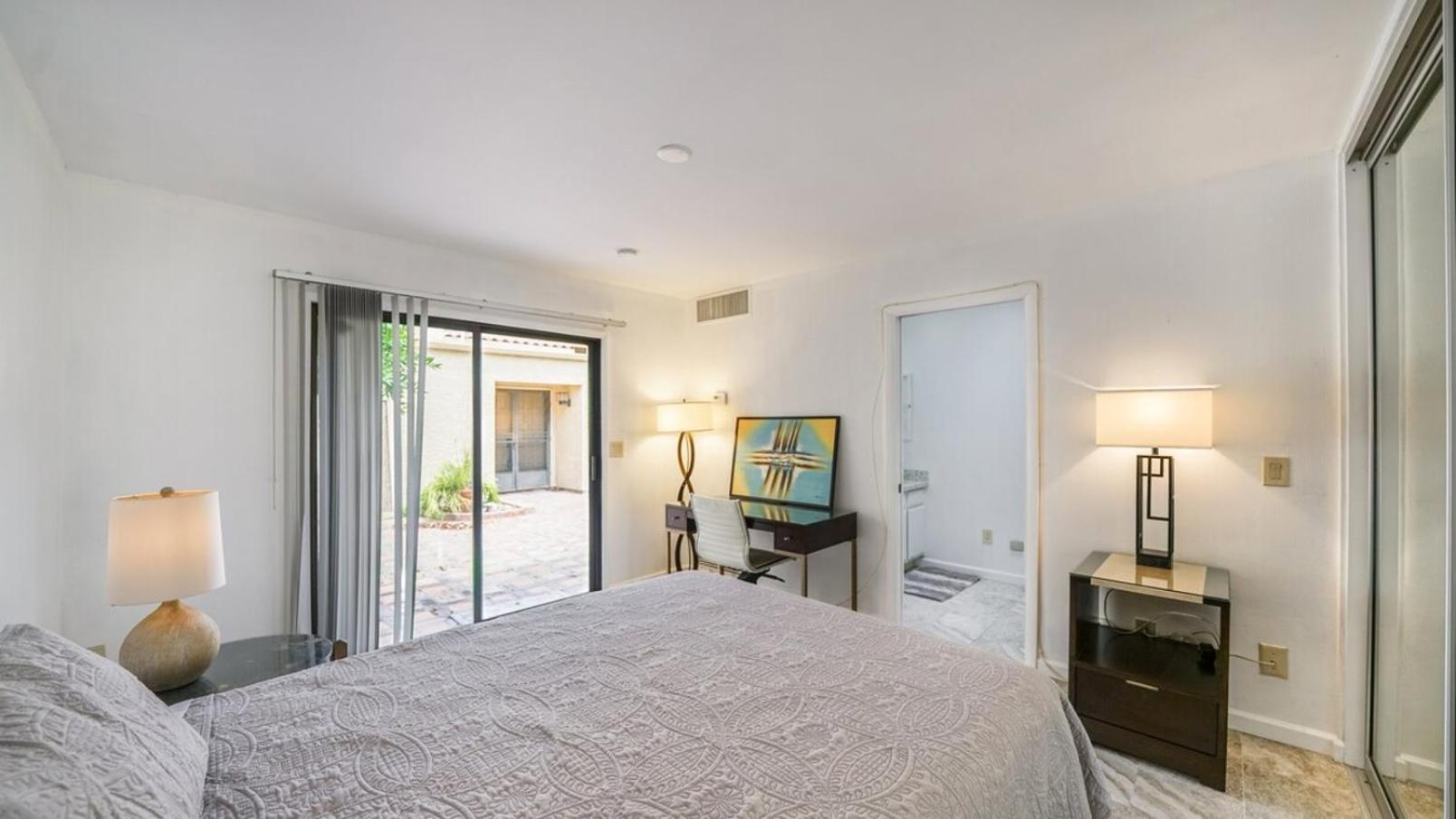 Guest Casita, New Pickleball, Tile Floor