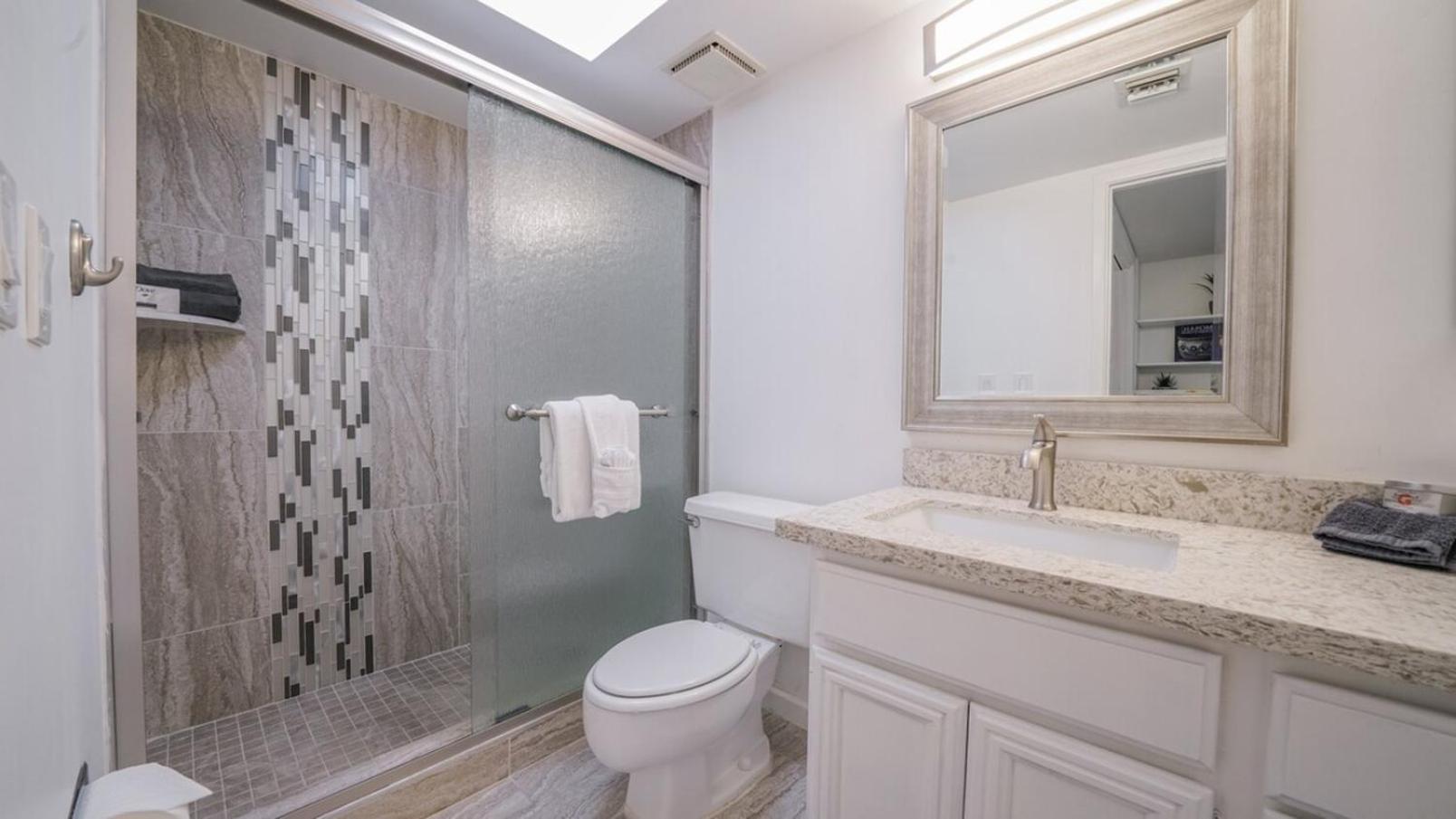 Guest Casita, New Pickleball, Tile Floor Holiday home