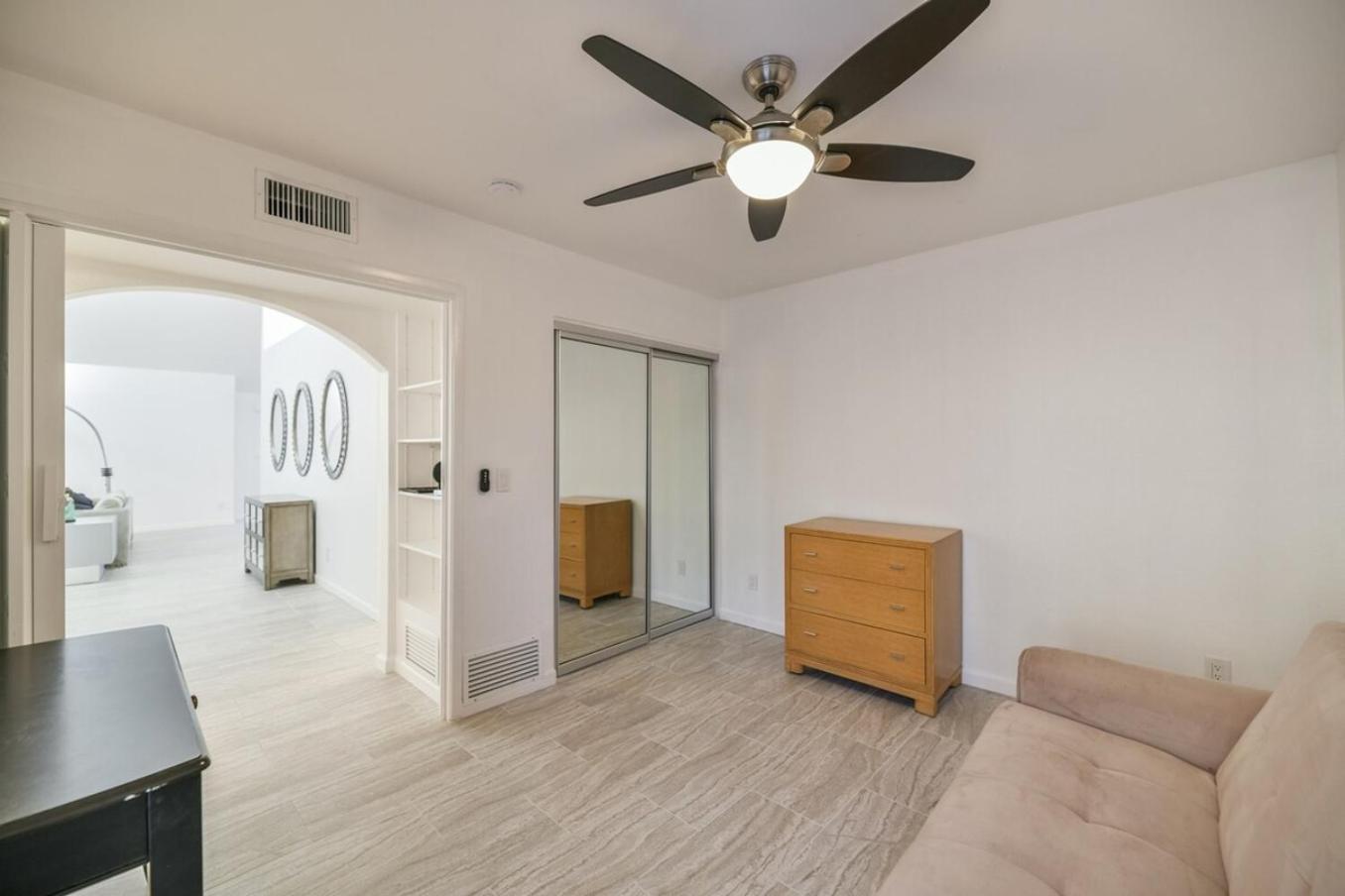 Guest Casita, New Pickleball, Tile Floor Holiday home