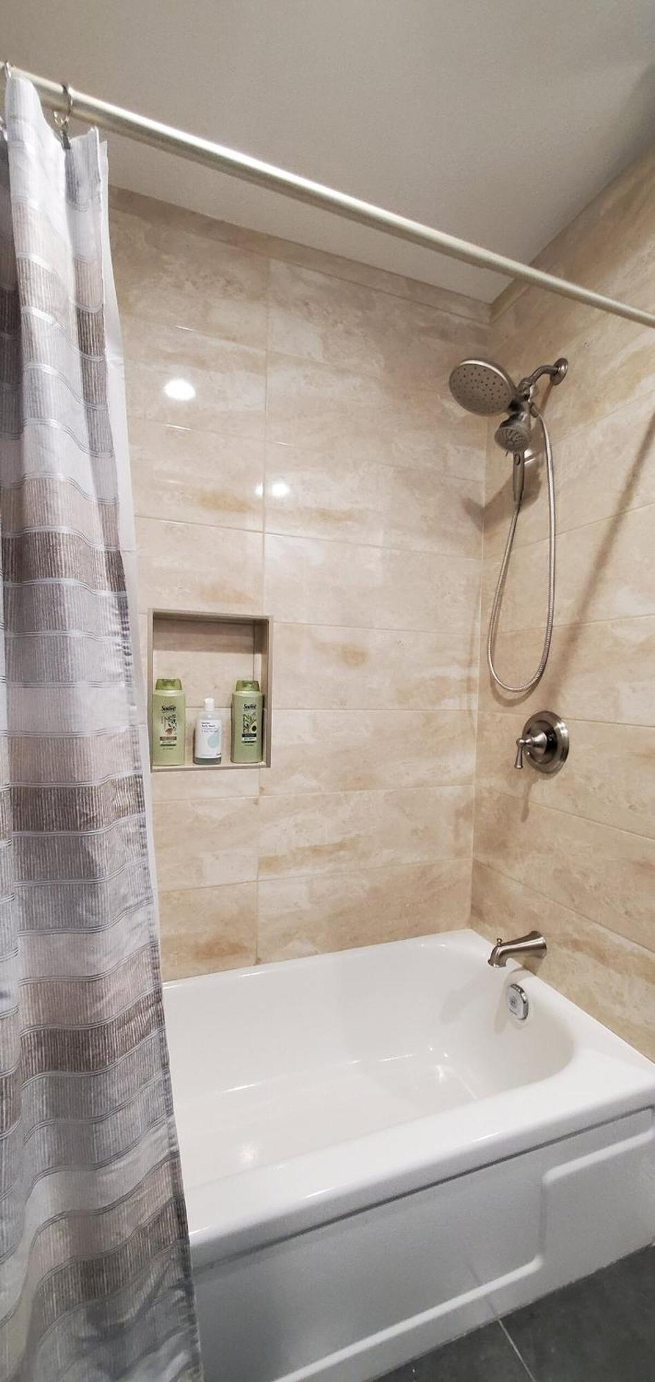 Updated, Enclosed Patio, Corner Lot, Bike Trail Holiday home