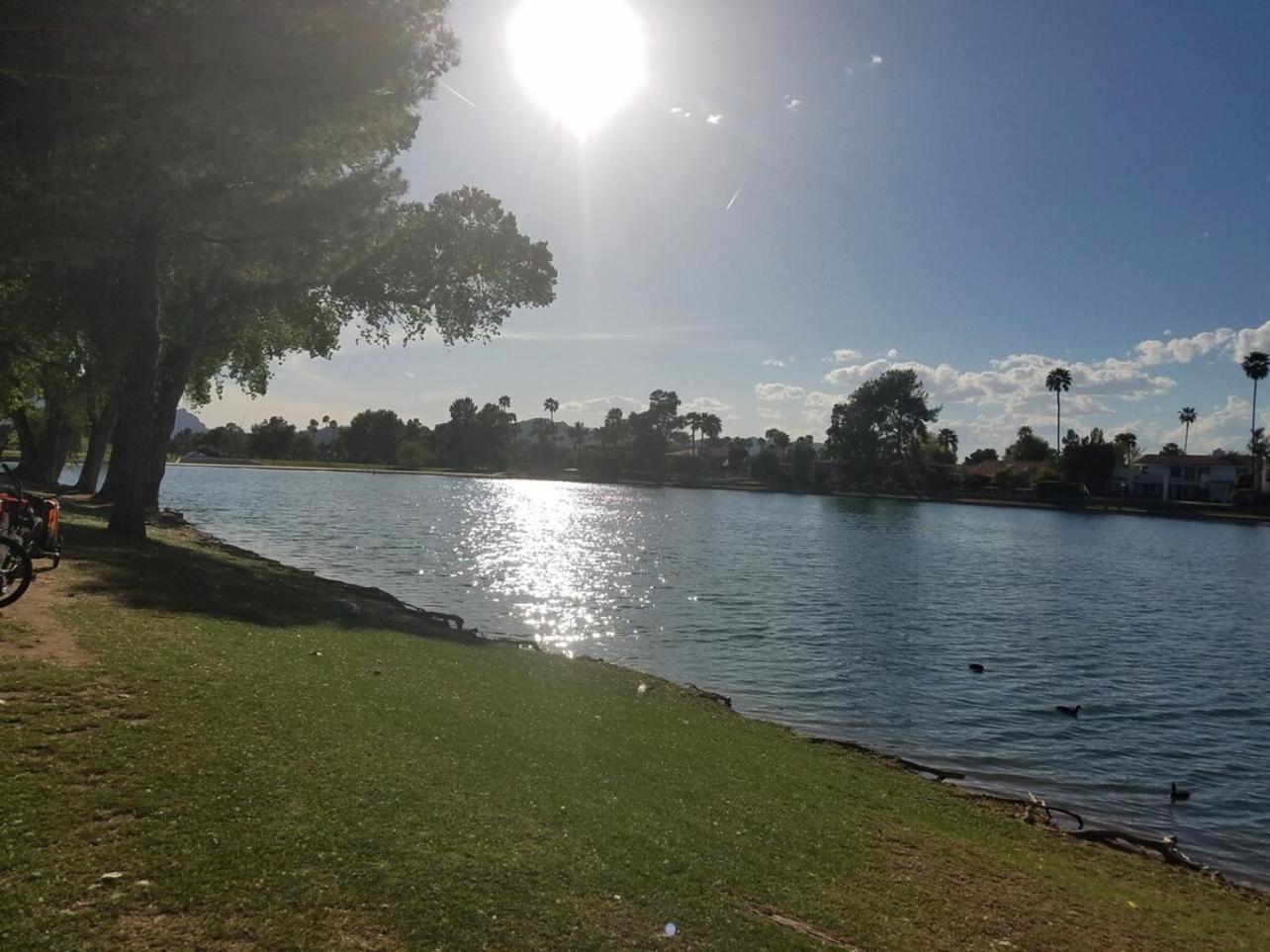 Holiday home Waterfront Views, Office, Main Floor, Walkable