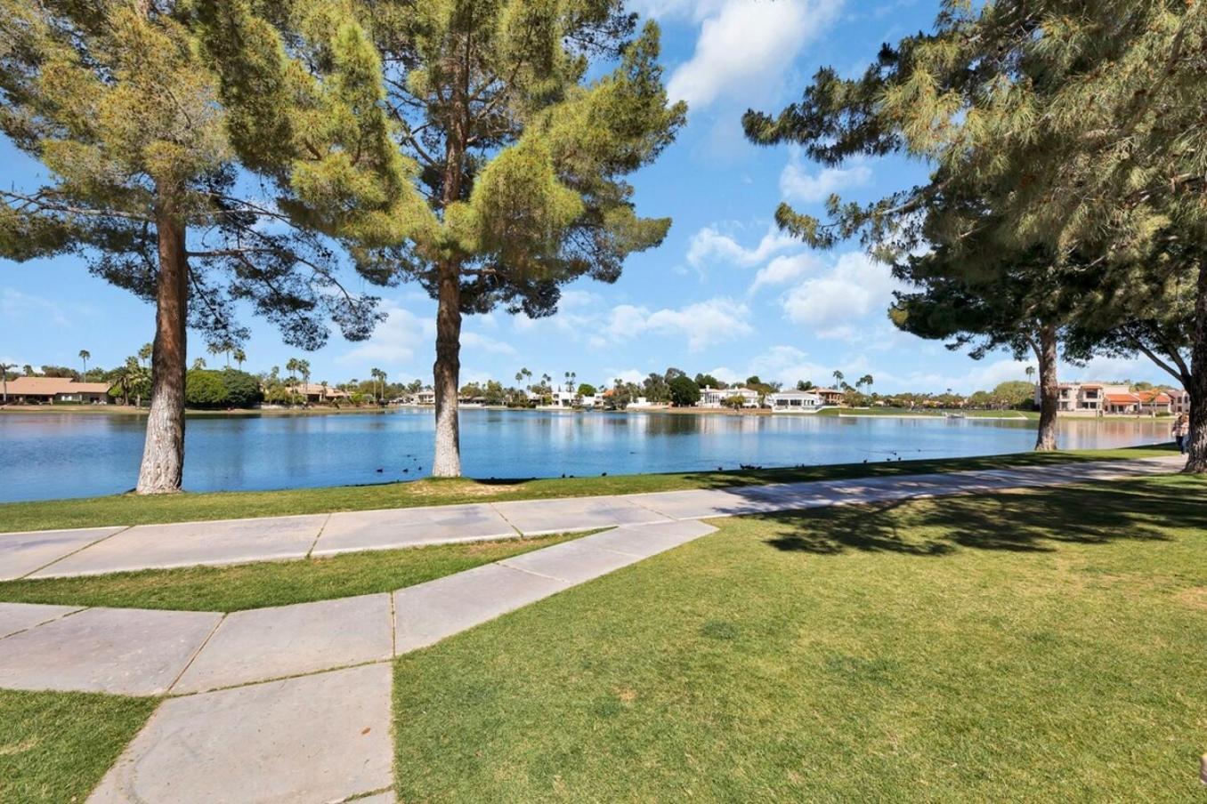 Waterfront Views, Office, Main Floor, Walkable *