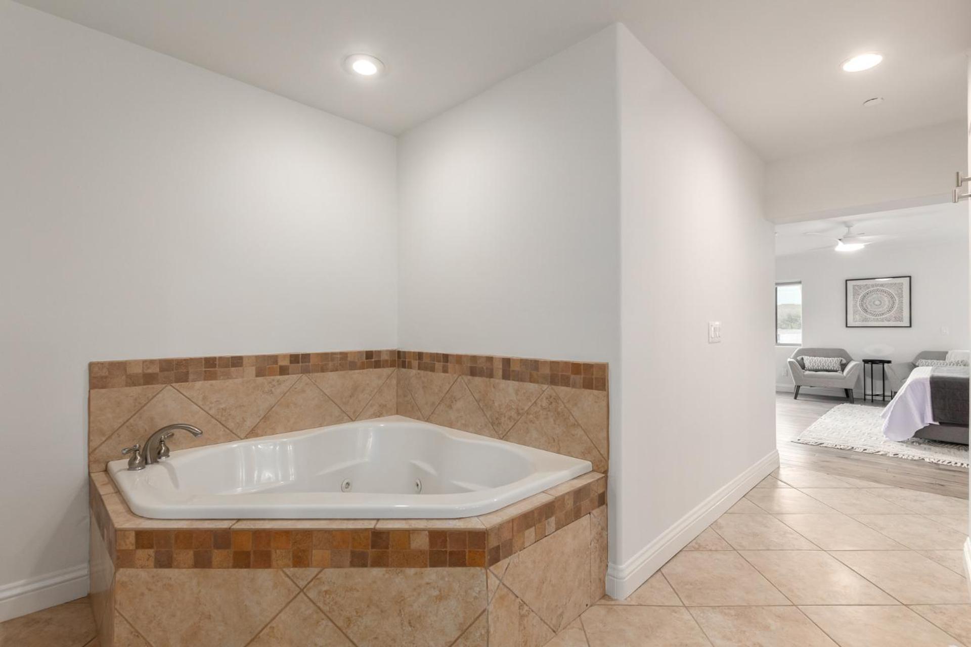 Holiday home Sweetwater - Resort-style Getaway - Pool, & Fire Pit Haven *