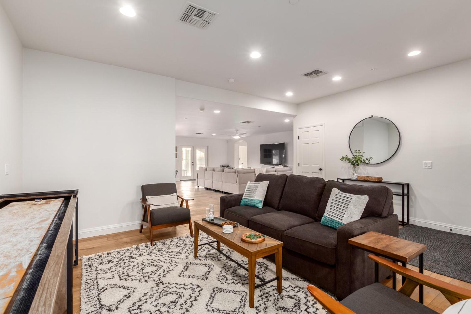 Sweetwater - Resort-style Getaway - Pool, & Fire Pit Haven * Scottsdale