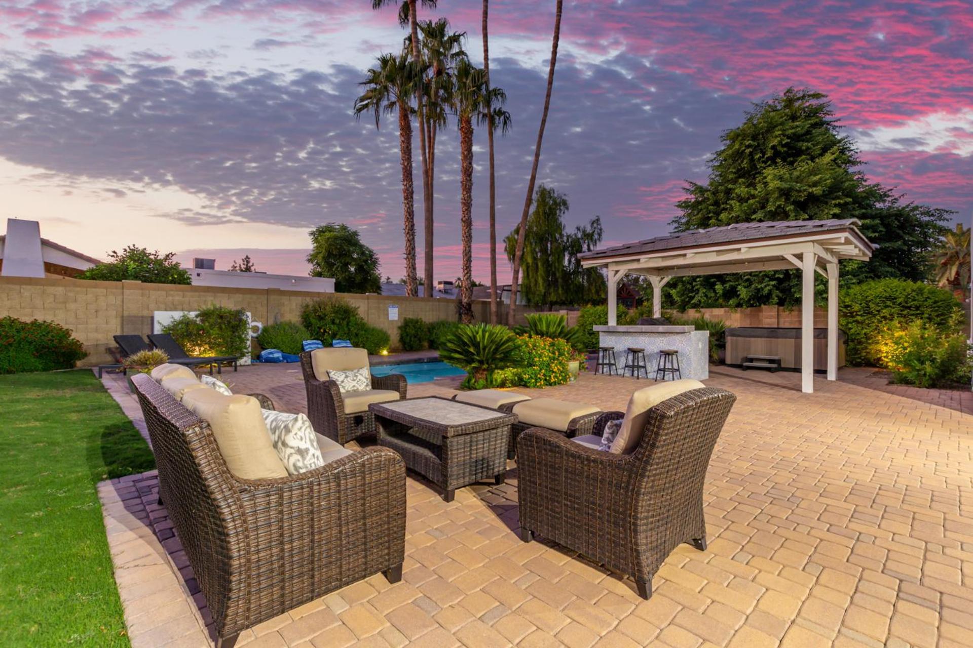 Holiday home Sweetwater - Resort-style Getaway - Pool, & Fire Pit Haven *