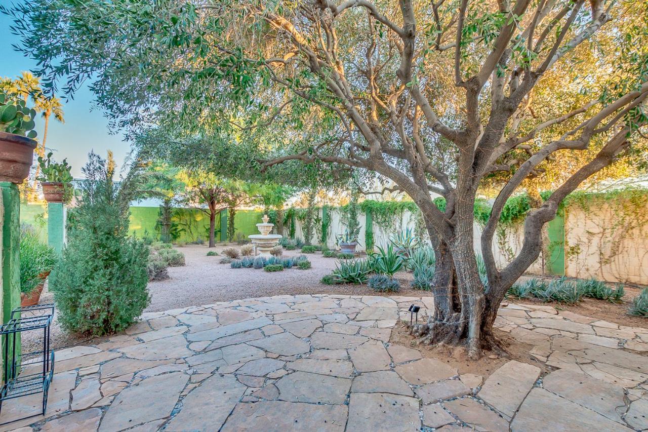 Holiday home Olive Tree Retreat - Heated Pool, Patio & Privacy *