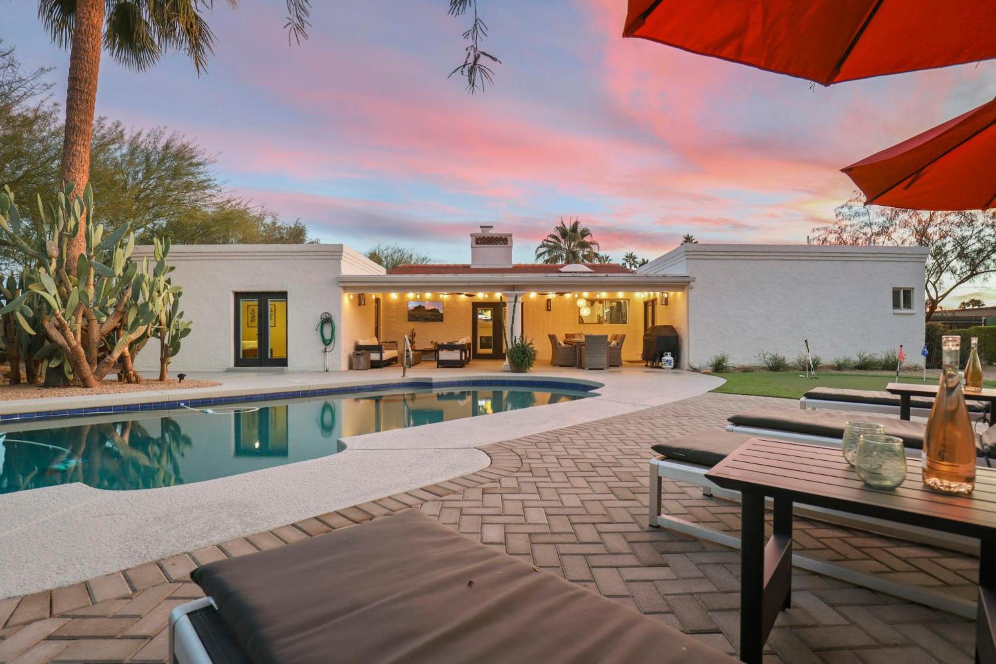 Holiday home Olive Tree Retreat - Heated Pool, Patio & Privacy Scottsdale