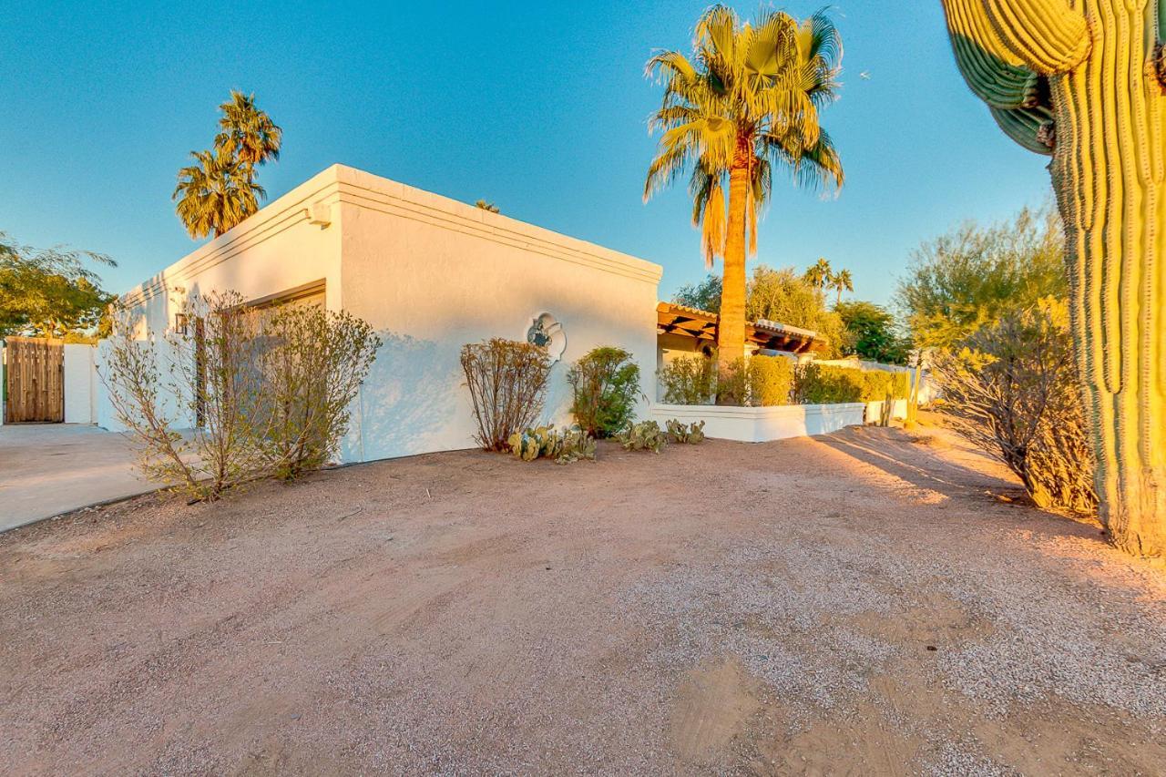 Olive Tree Retreat - Heated Pool, Patio & Privacy Holiday home
