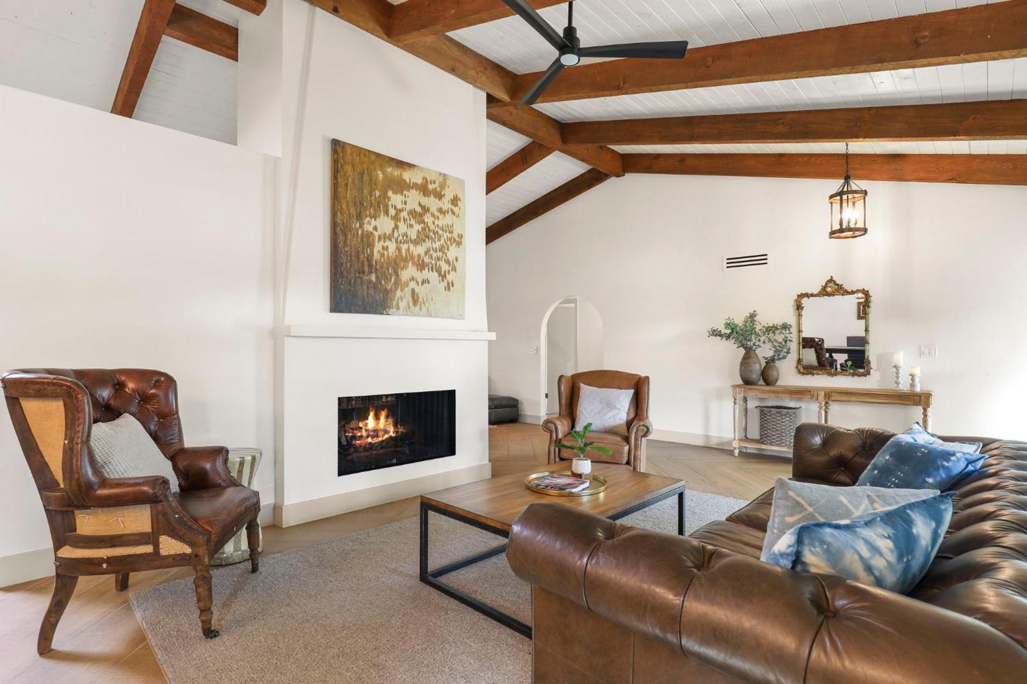 Holiday home Olive Tree Retreat - Heated Pool, Patio & Privacy *