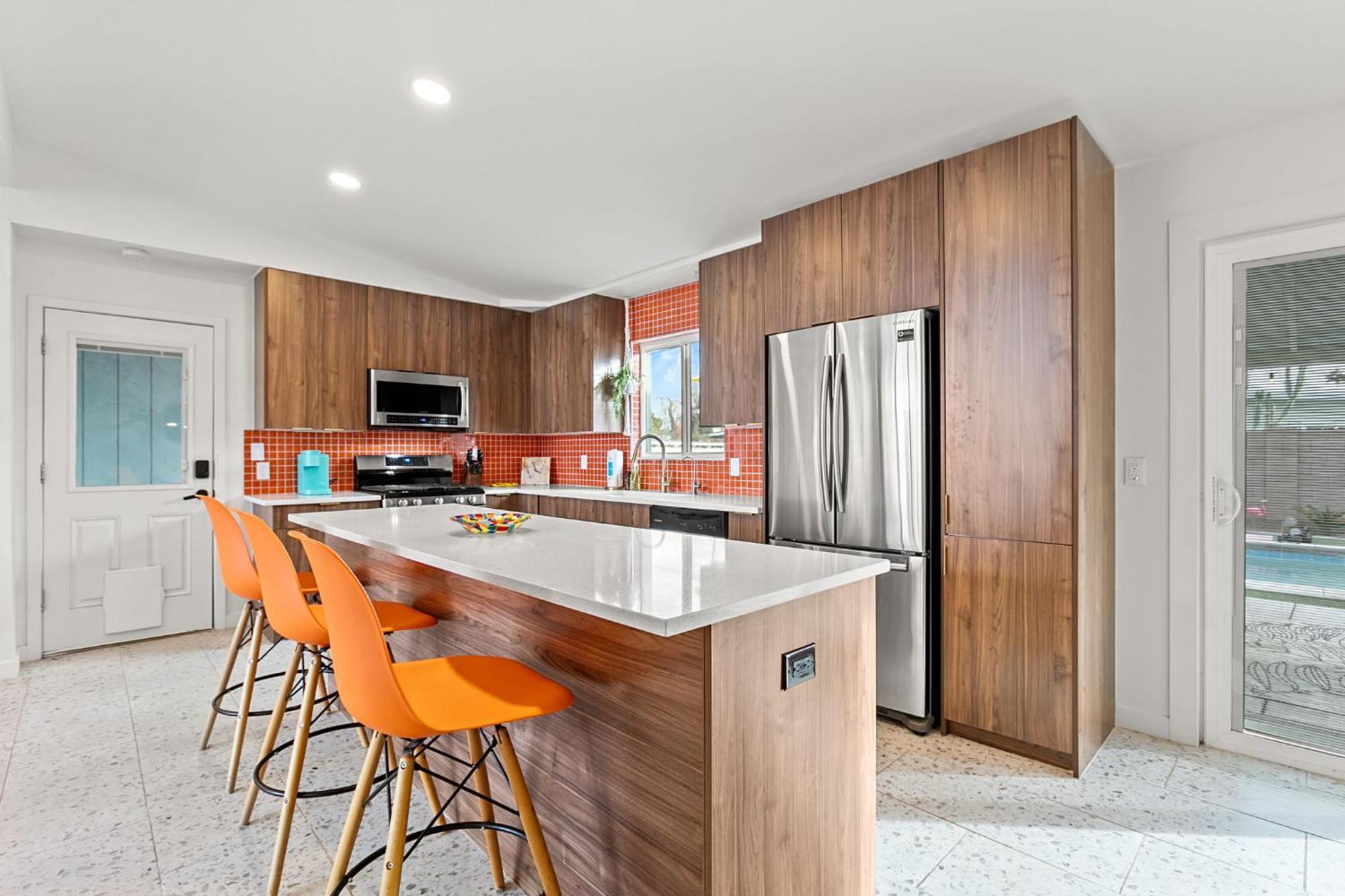 Holiday home Desert Dream - Old Town Mid-century Modern - Heated Pool