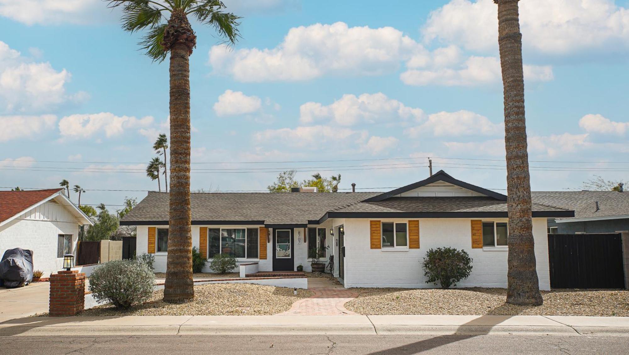 Holiday home Luxury 3 Bedroom With Relaxing Pool Scottsdale