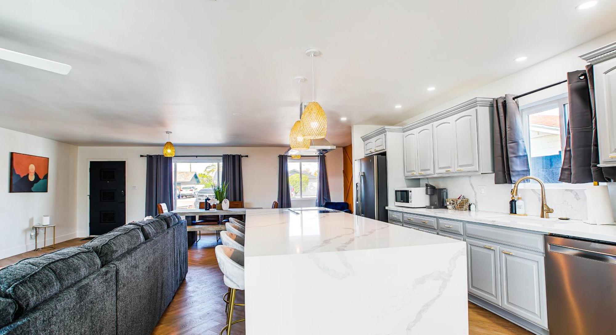 Luxury 3 Bedroom With Relaxing Pool * Scottsdale
