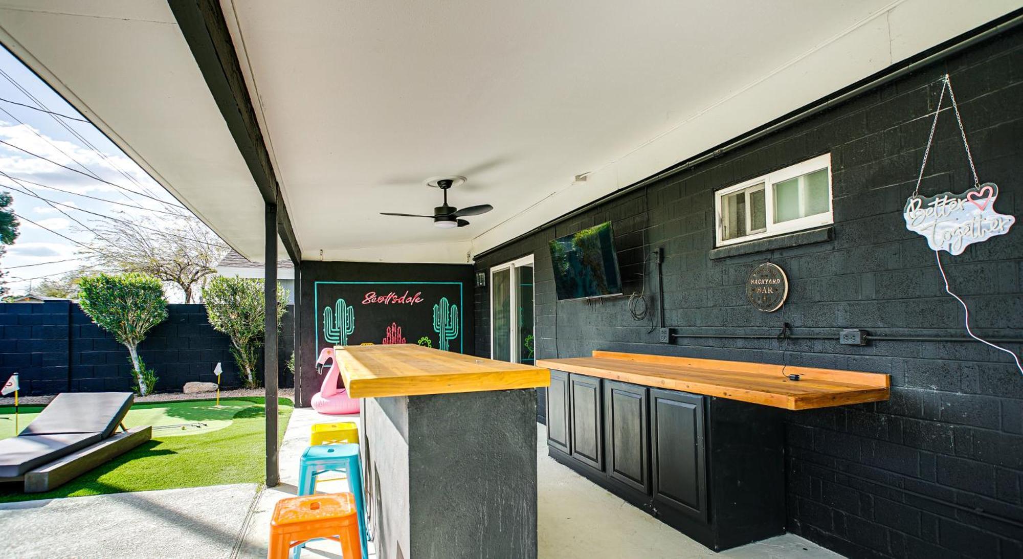 Holiday home Luxury 3 Bedroom With Relaxing Pool *