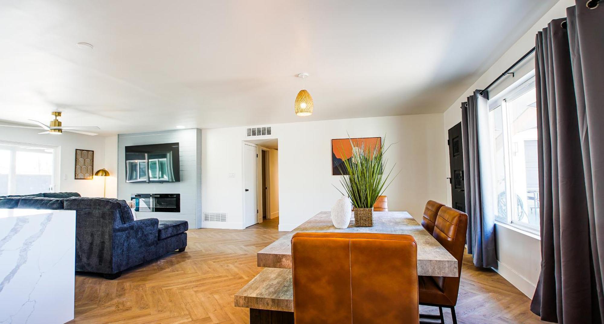 Luxury 3 Bedroom With Relaxing Pool Holiday home