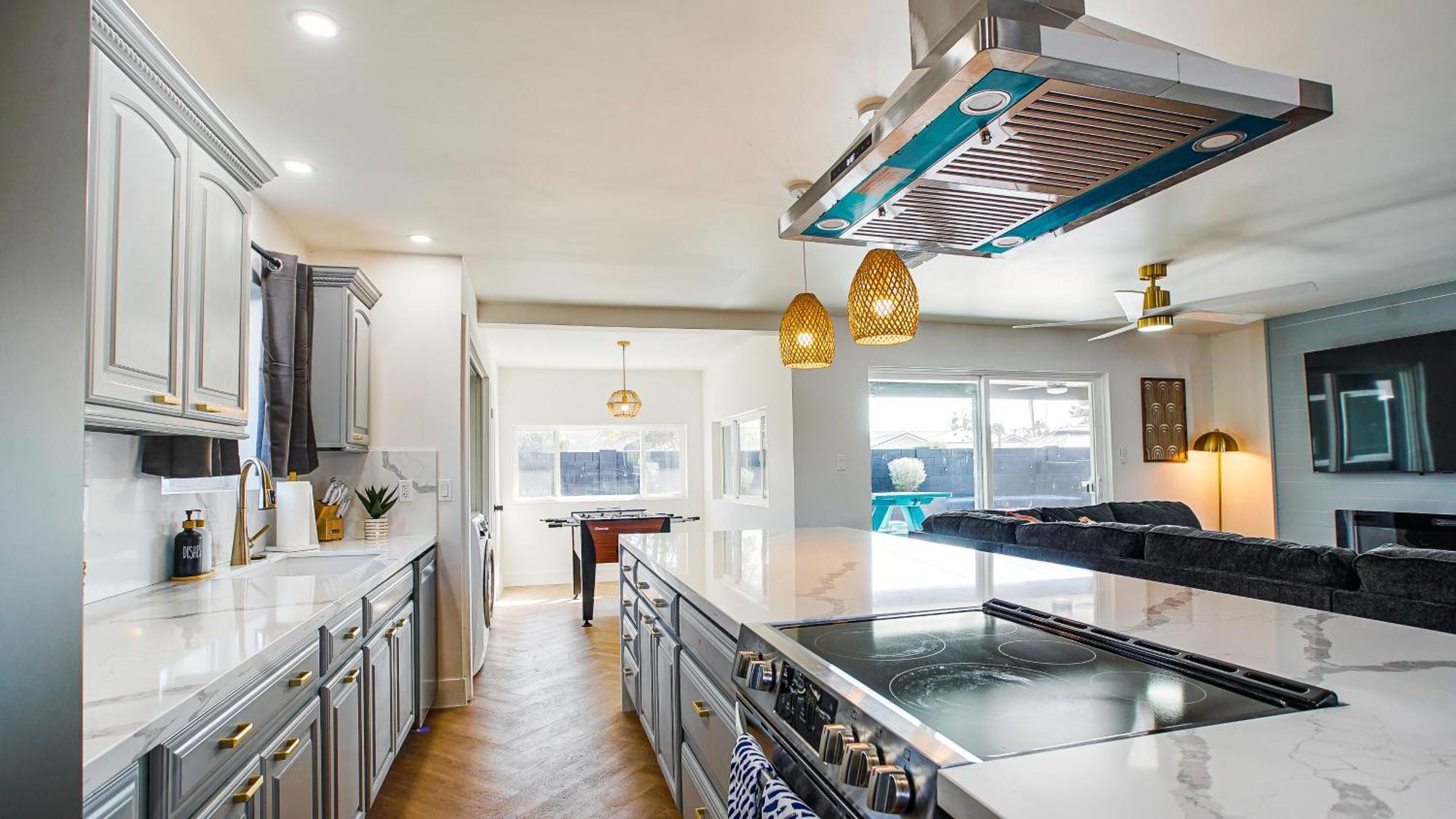 Luxury 3 Bedroom With Relaxing Pool * Scottsdale
