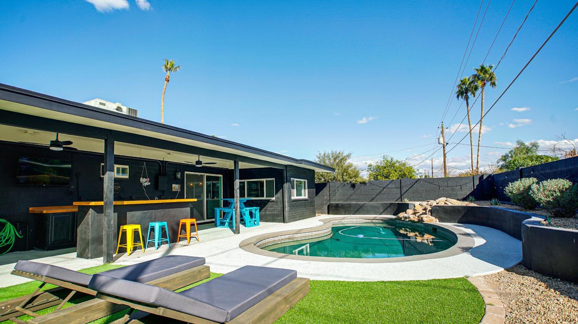 Holiday home Luxury 3 Bedroom With Relaxing Pool