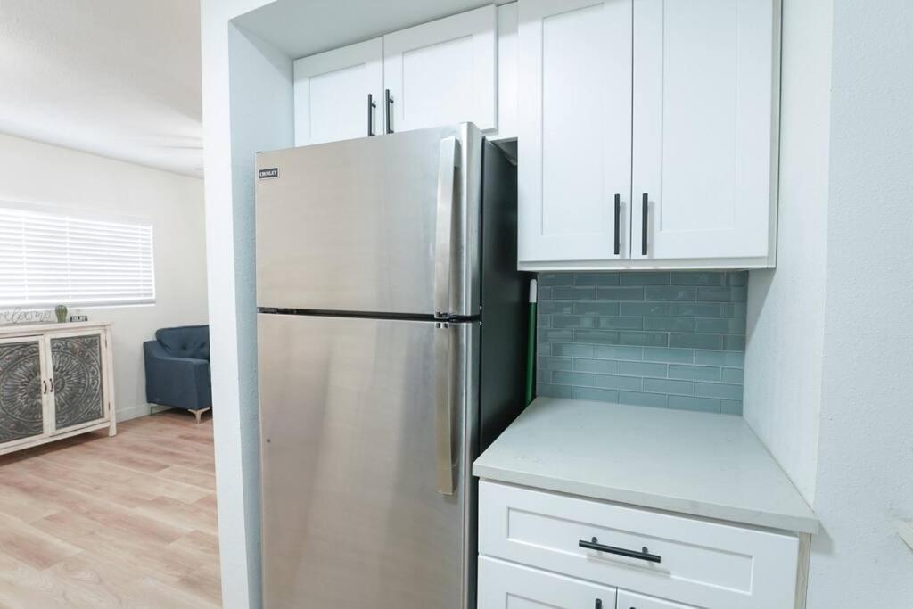 Old Town 1 Bedroom With Private Backyard Apartment