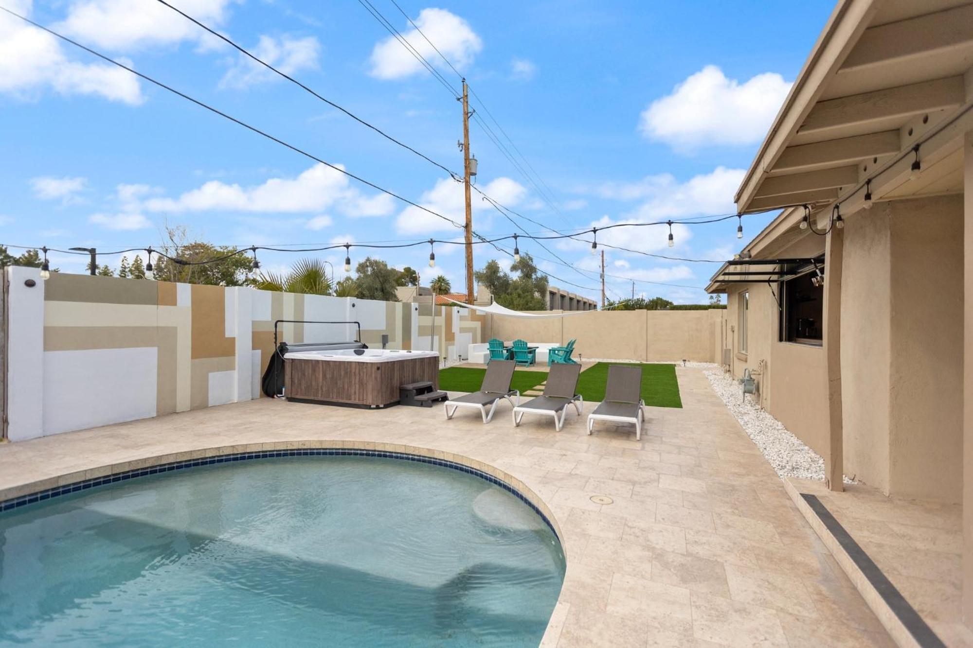 80th Place Holiday home