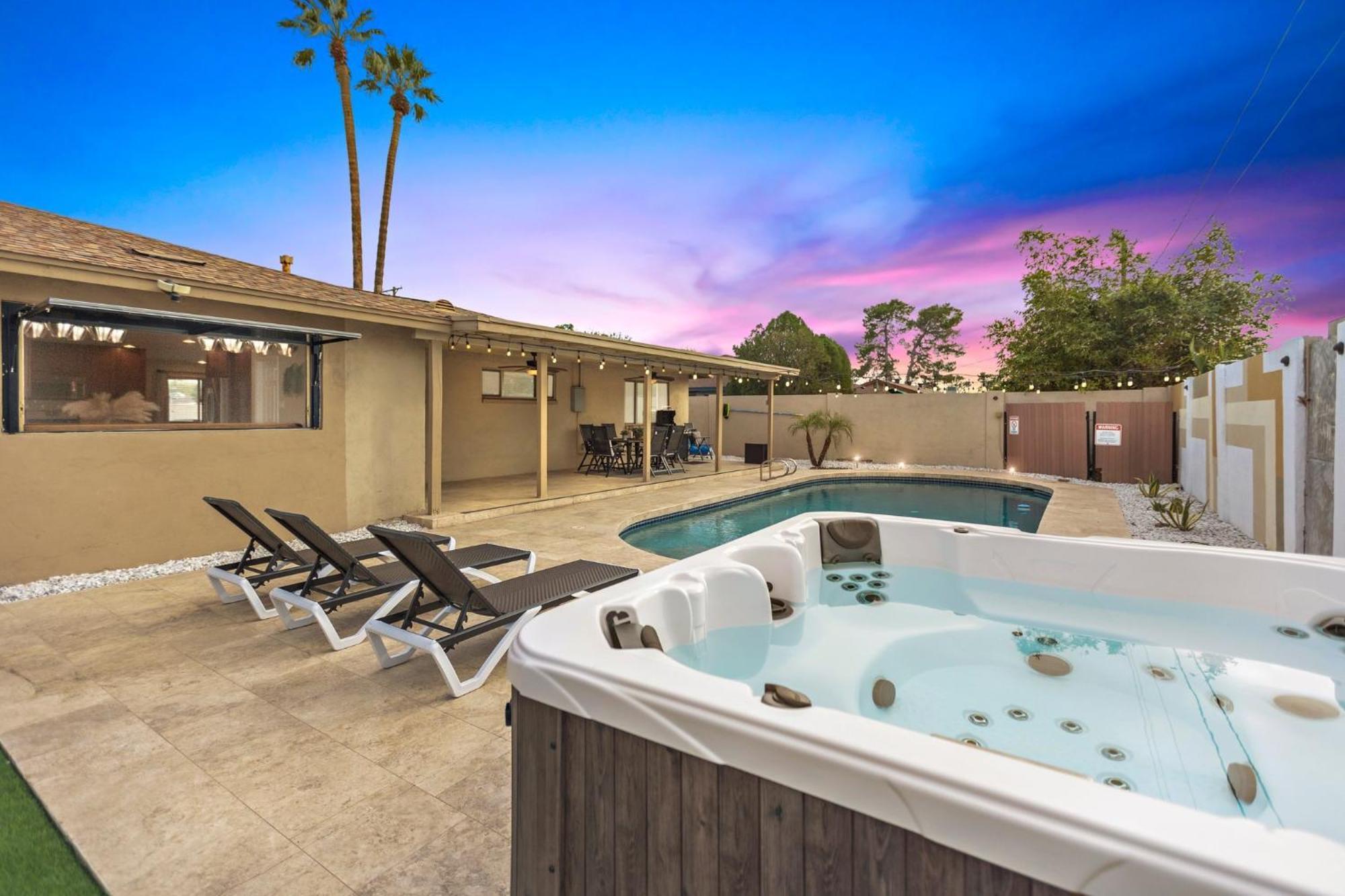 80th Place Holiday home *