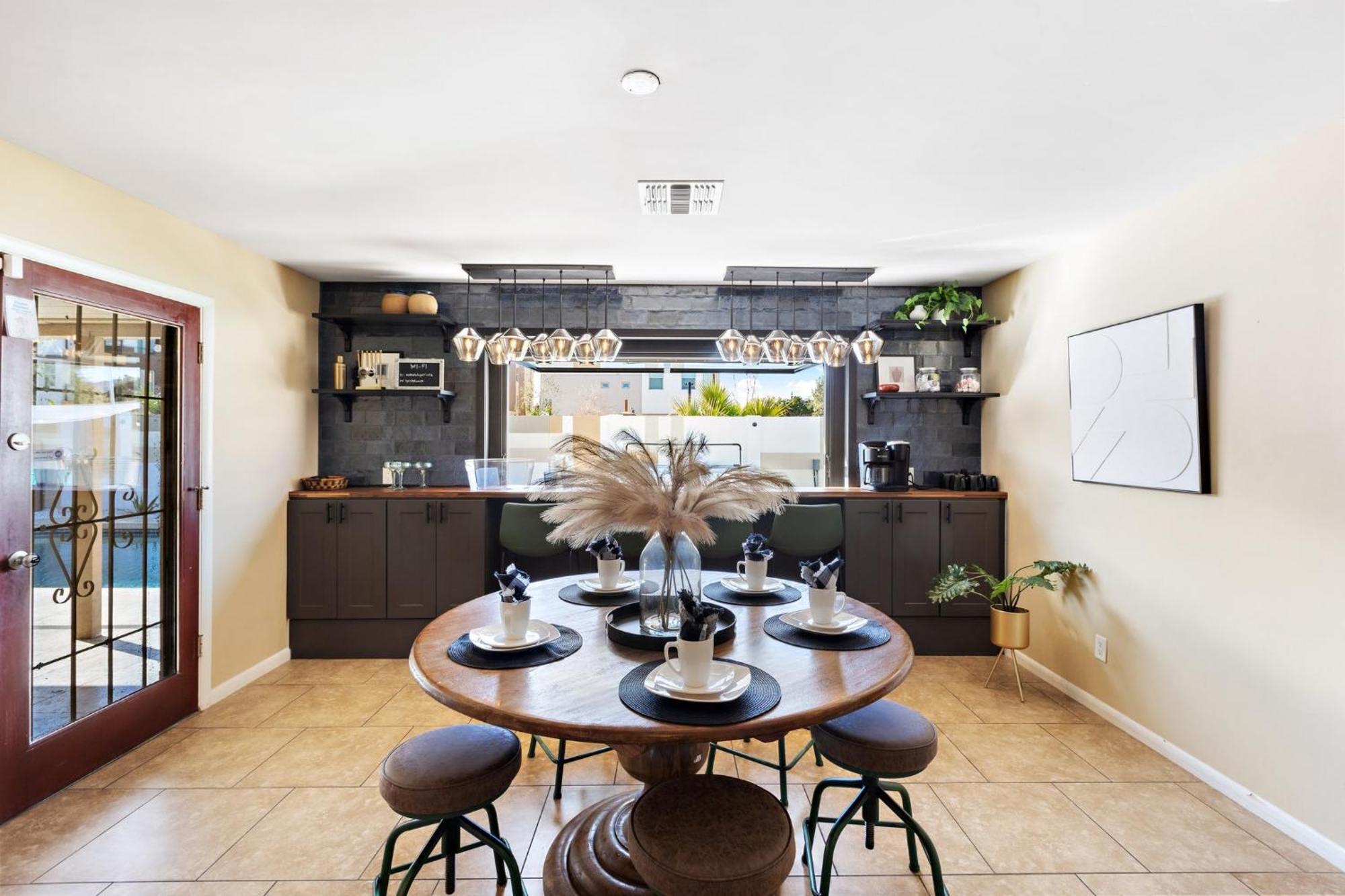 80th Place Holiday home *