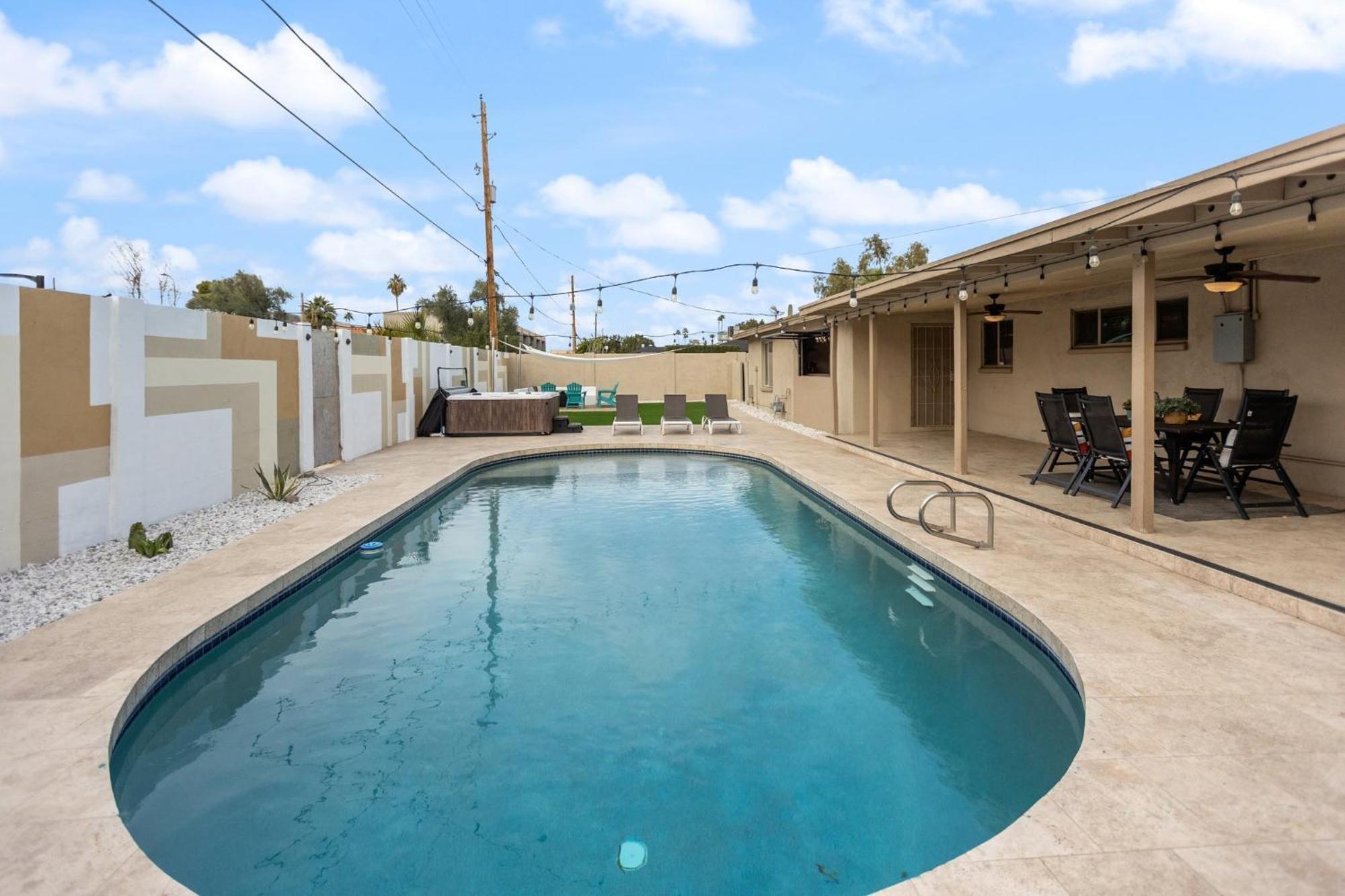80th Place Holiday home *