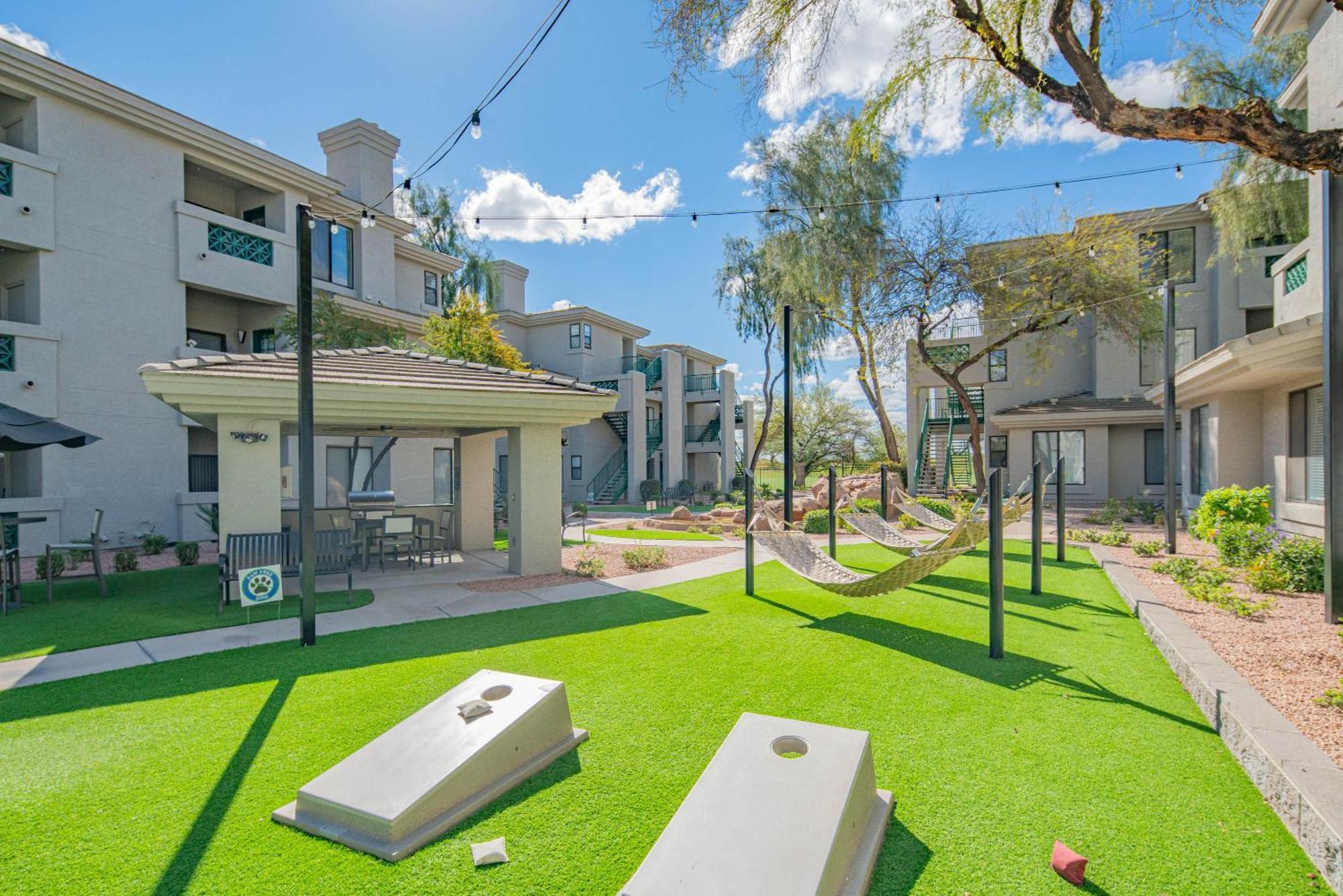 Apartment Walkout Patio-views -walk To Upscale Shops &dining - 170 Scottsdale