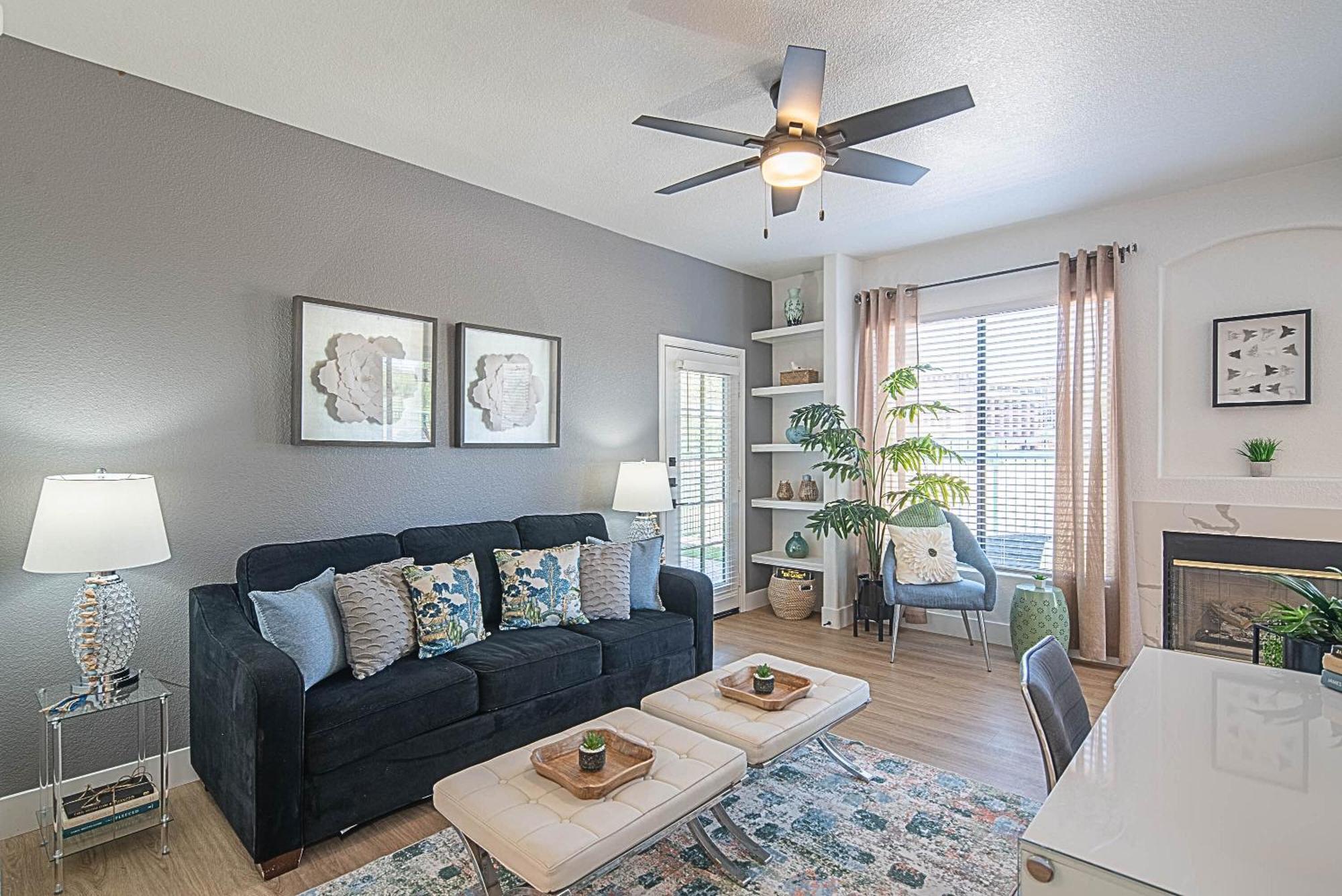 Apartment Walkout Patio-views -walk To Upscale Shops &dining - 170 Scottsdale