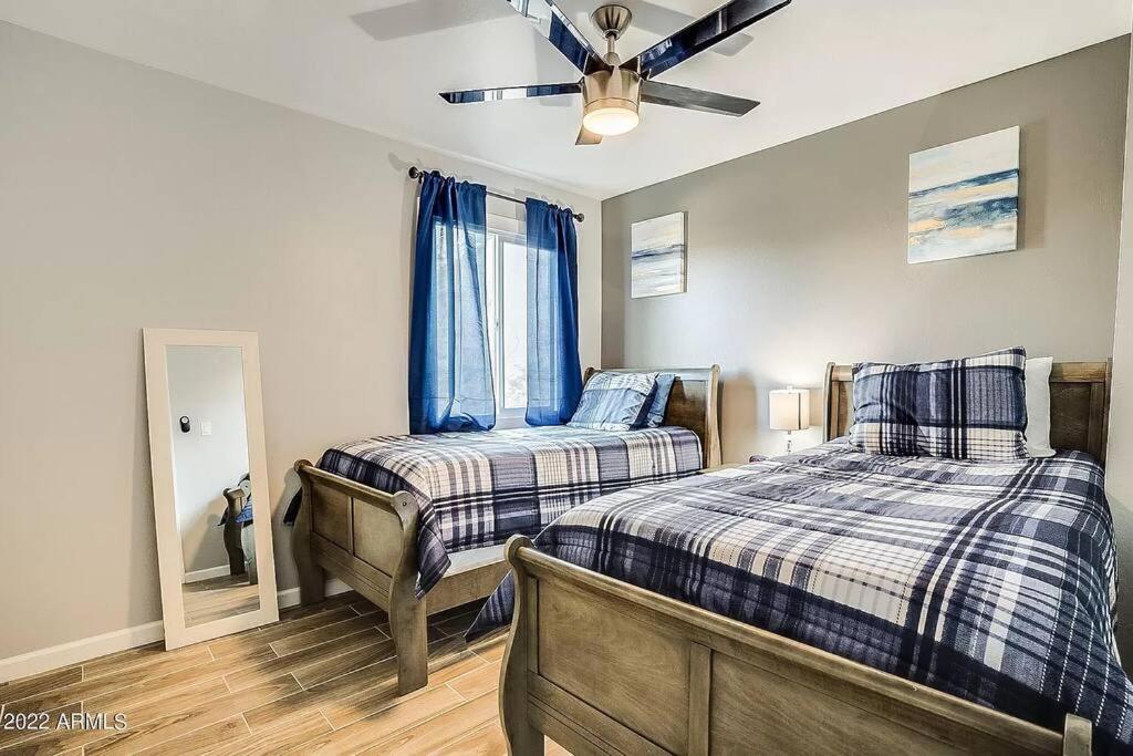 Premium Townhome Near Old Town W Pool Holiday home *