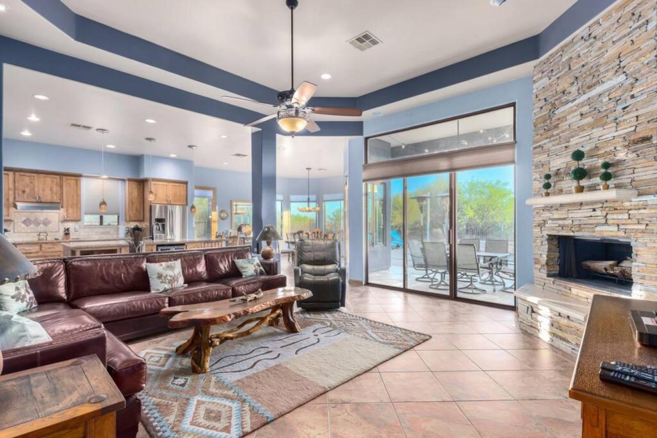 Holiday home Desert Tranquility 4 Bedroom With Heated Pool *