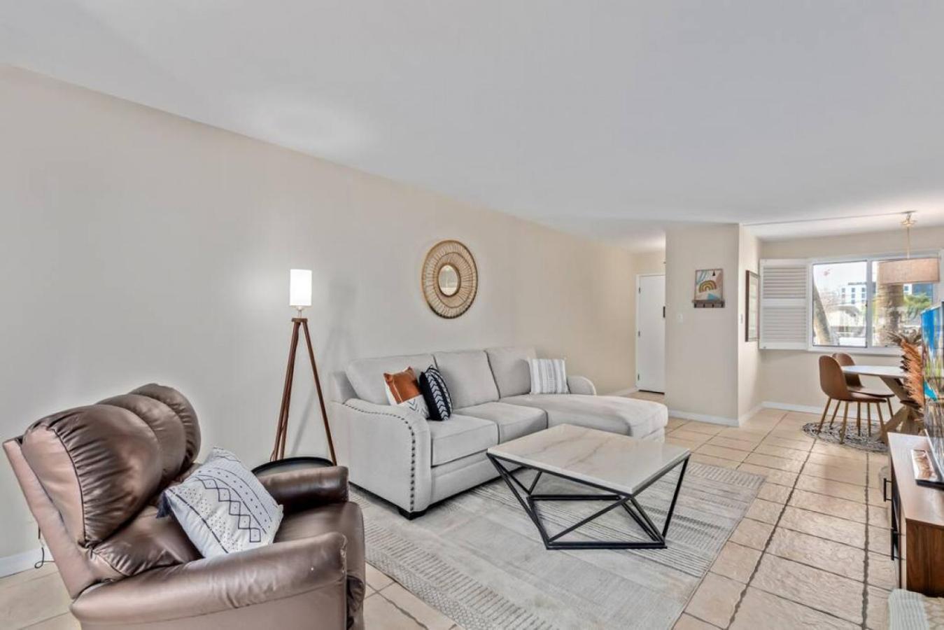 Old Town Maya With Community Pool And Apartment Scottsdale