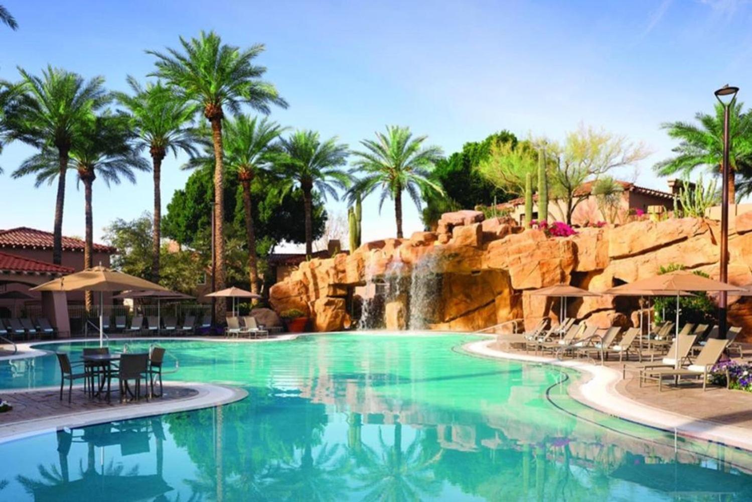 Enjoy Two Outdoor Pools In Setting 1bd