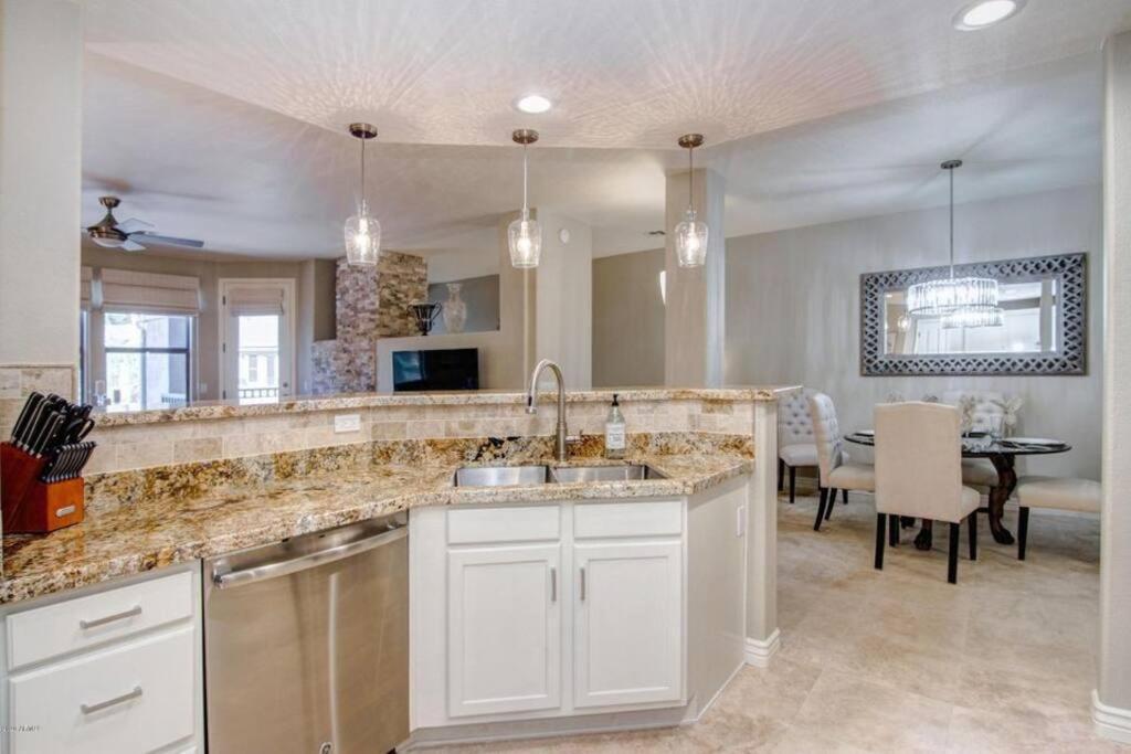 Apartment Luxury Living In Kierland Greens