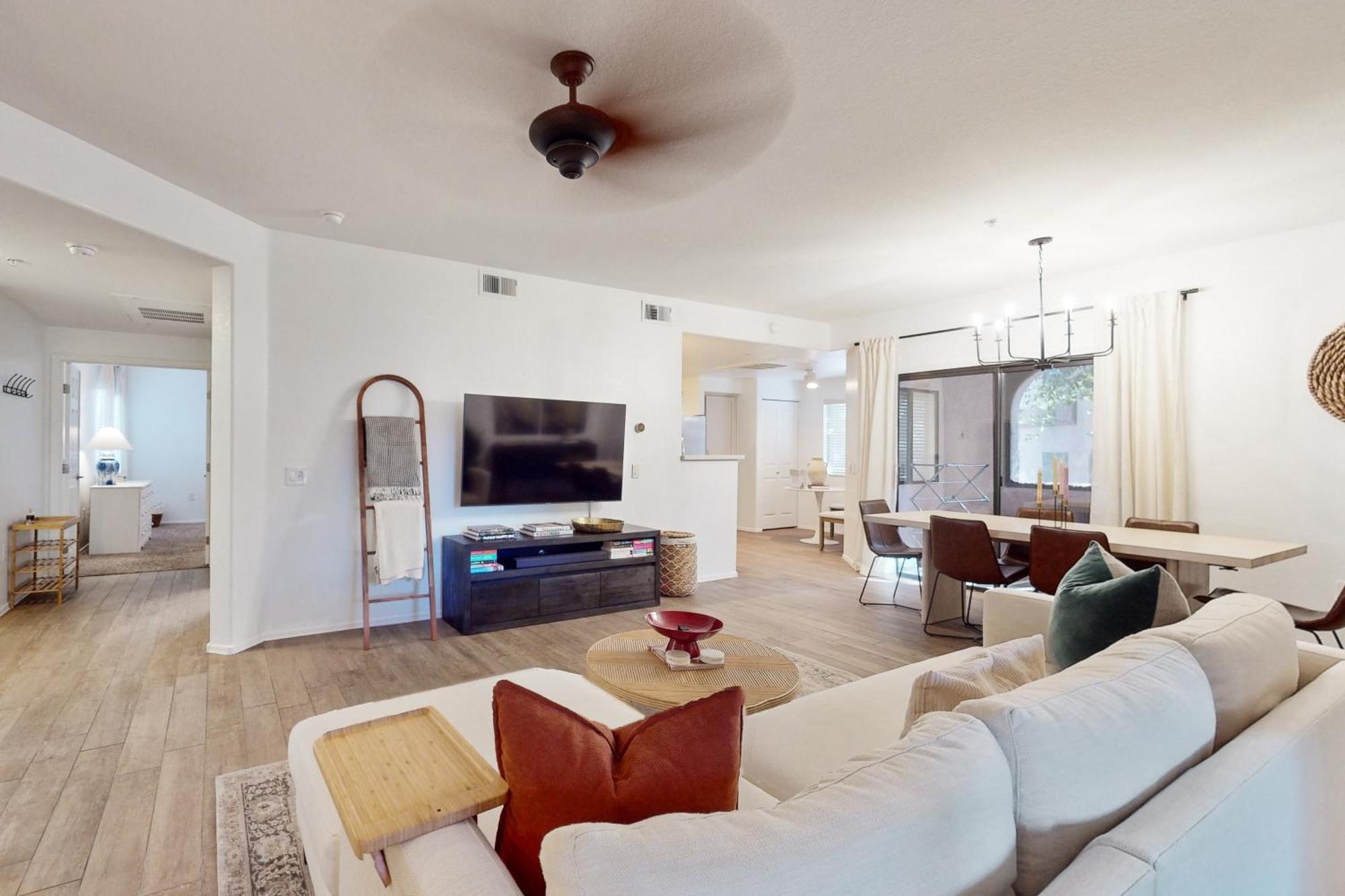 Desert Chic Retreat Apartment