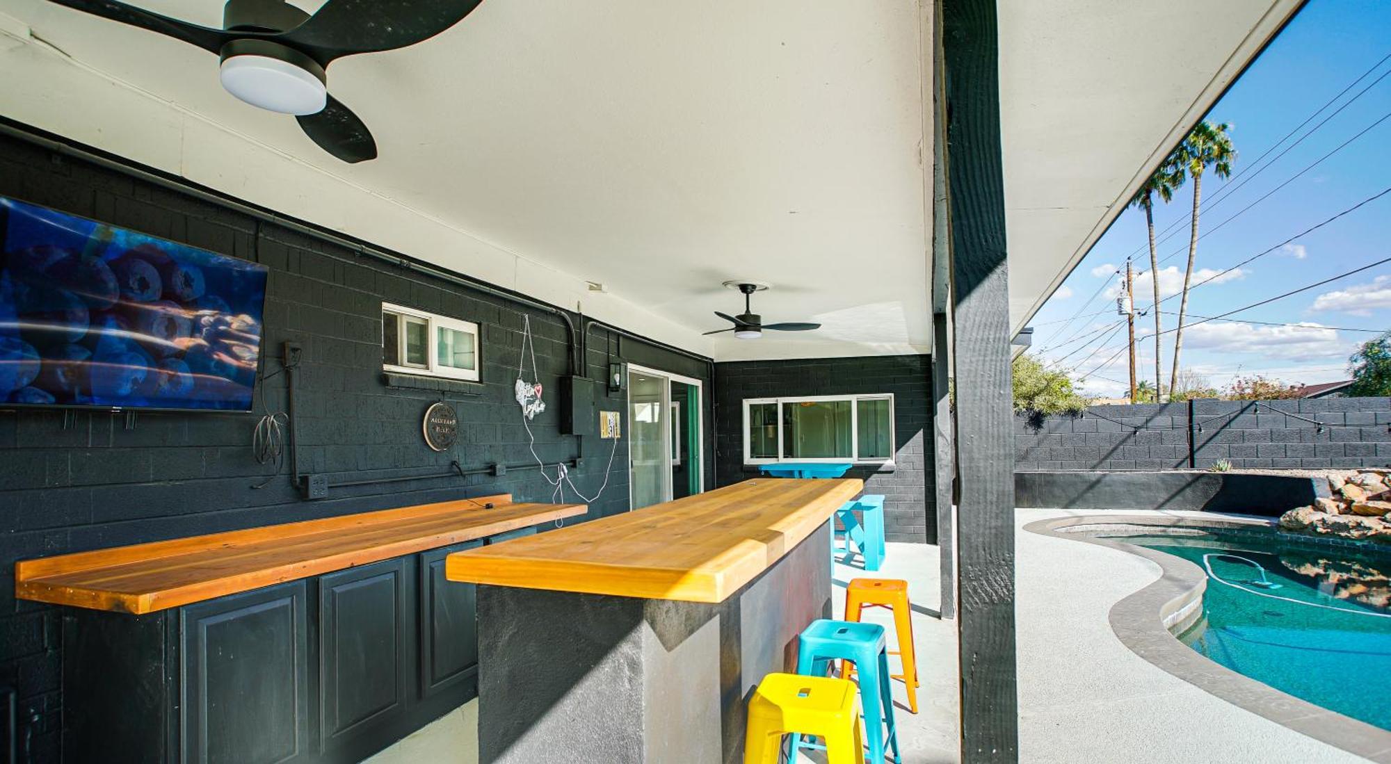 Luxury 3 Bedroom With Relaxing Pool Holiday home *