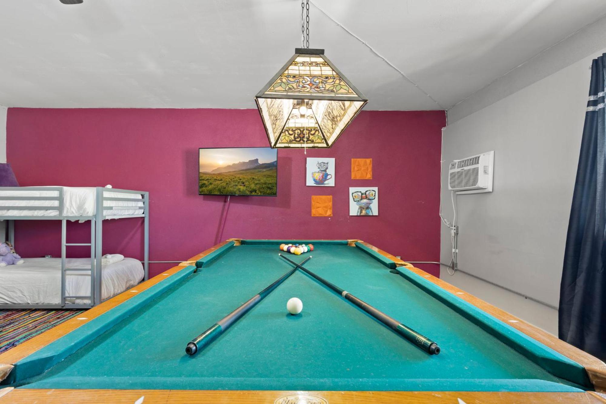 Duchess Of The Stars By Paseohomesaz With & Games Holiday home
