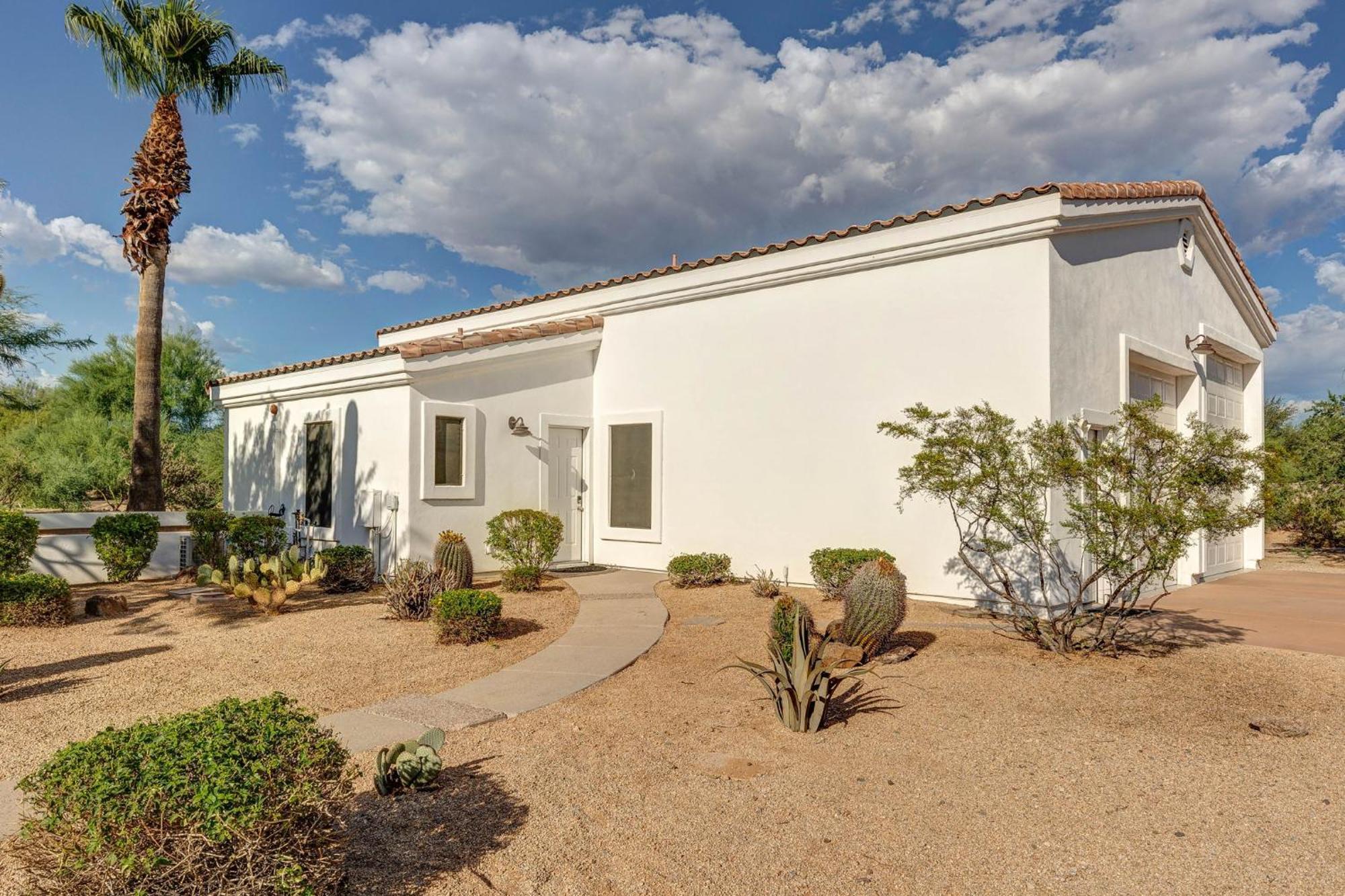 Rancho Relaxo By Paseohomesaz With Pool, And Separate Casita * Scottsdale
