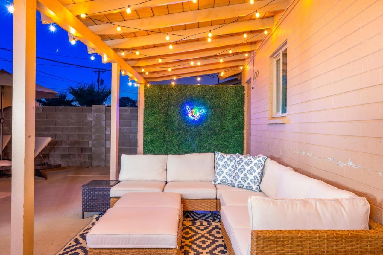 Gem! Pool, Patio, & Prime Location!