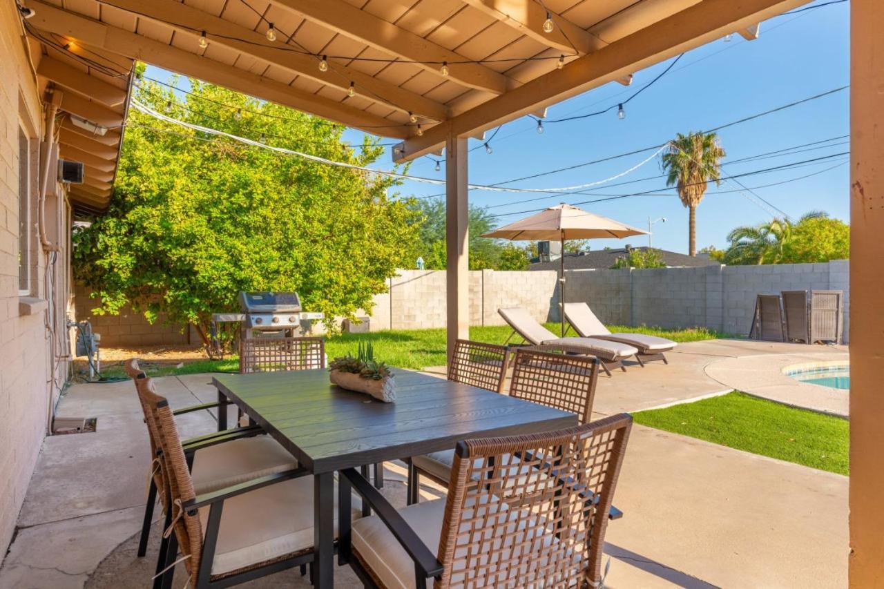 Holiday home Gem! Pool, Patio, & Prime Location! Scottsdale